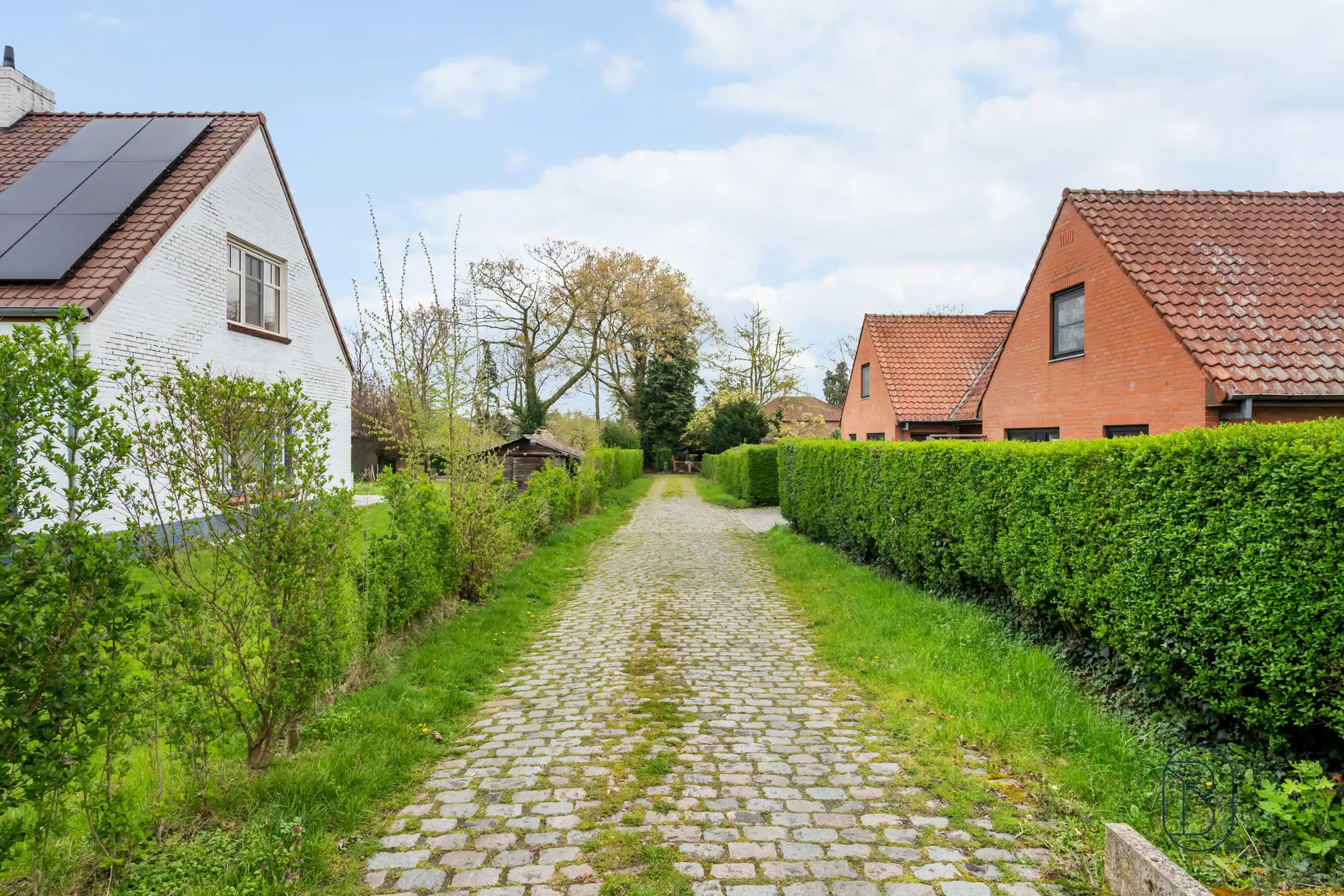 Topgelegen in de Rodenburg: te renoveren/af te breken villa foto 12