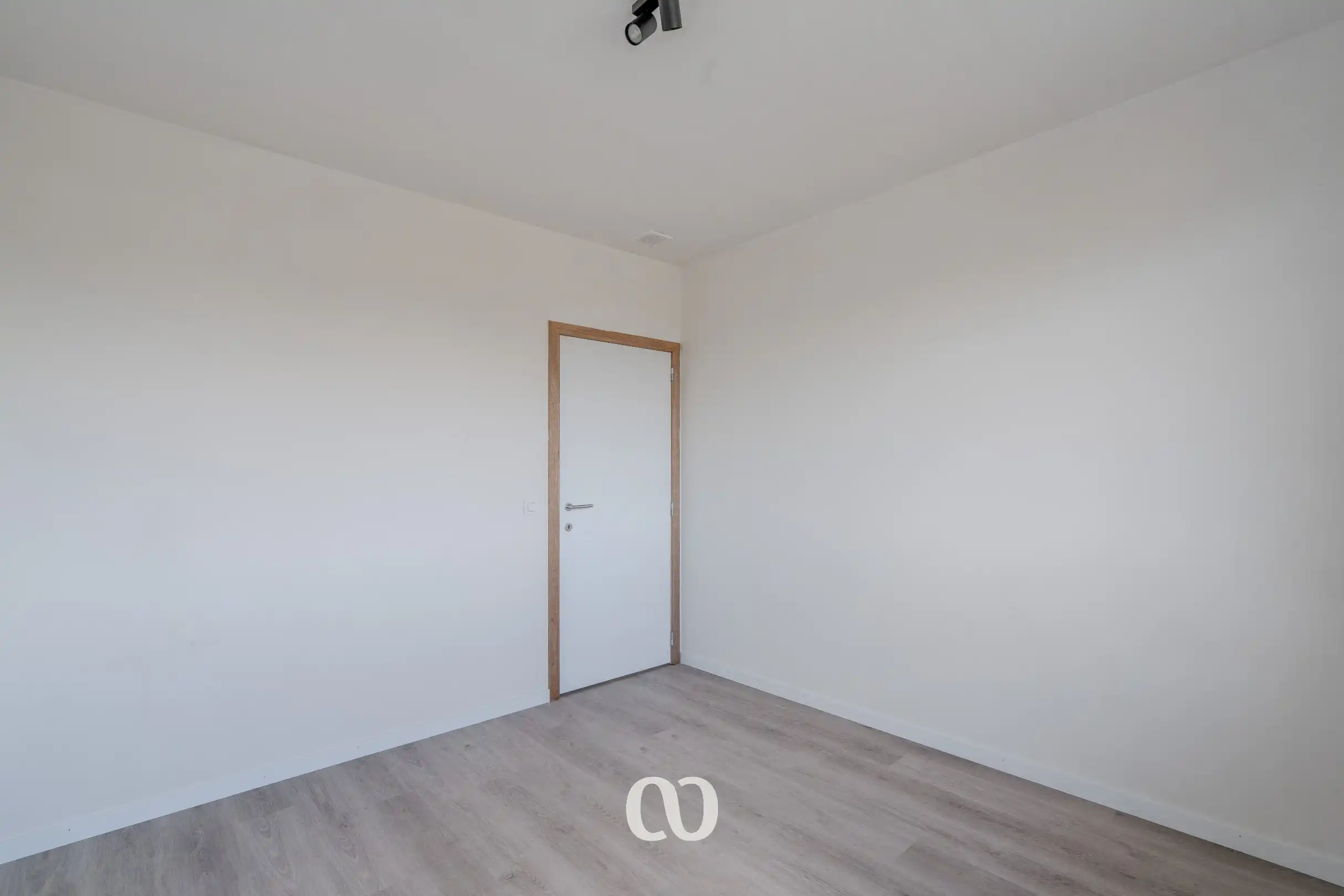 Prachtige nieuwbouwwoningen met 4 slaapkamers en garage foto 16