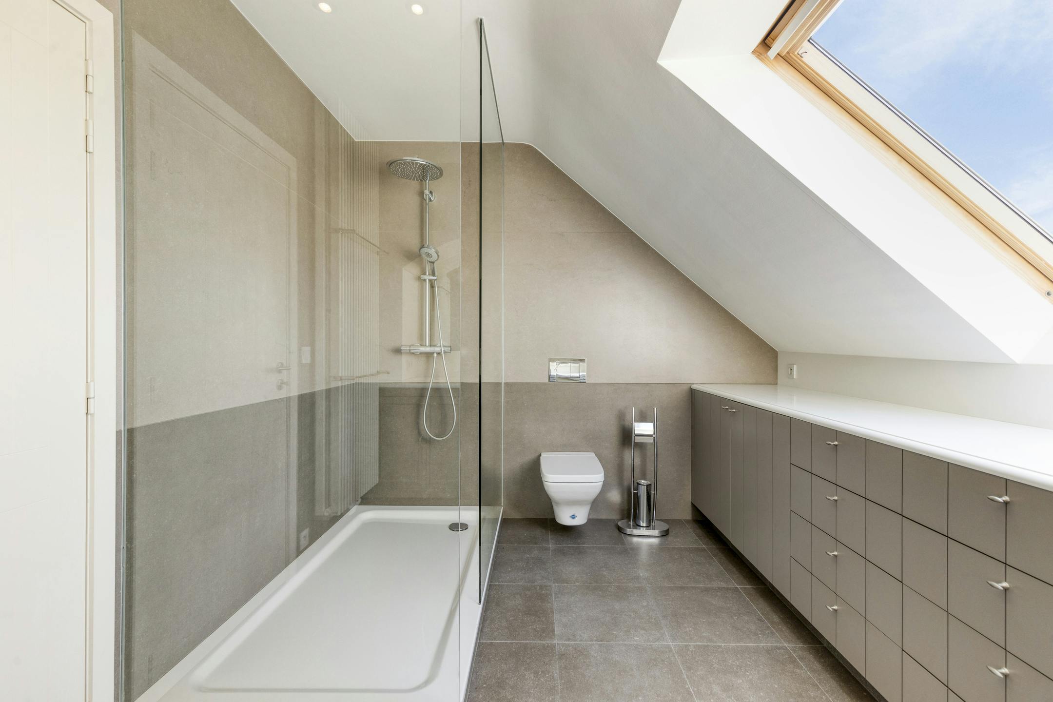 Prachtig woon- en handelspand te koop te centrum Eernegem foto 15