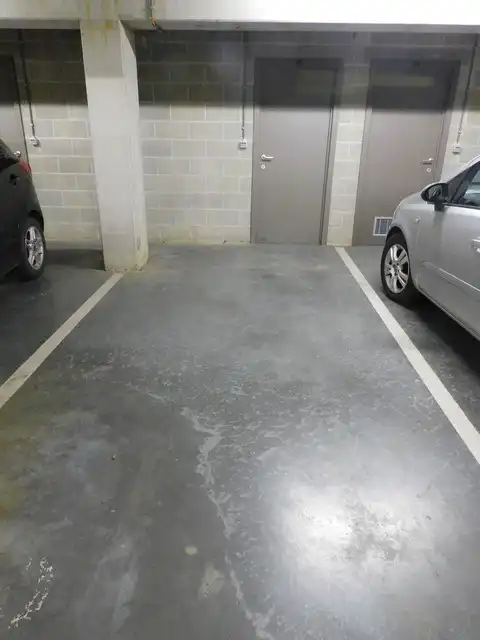 Ruim appartement met autostaanplaats vlakbij het centrum foto 13