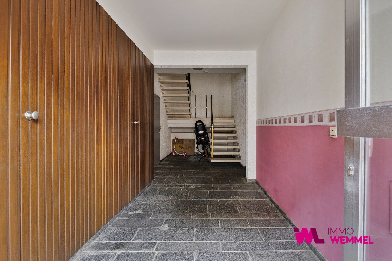 Gelijkvloersappartement met 2 slaapkames en kelder. foto 10