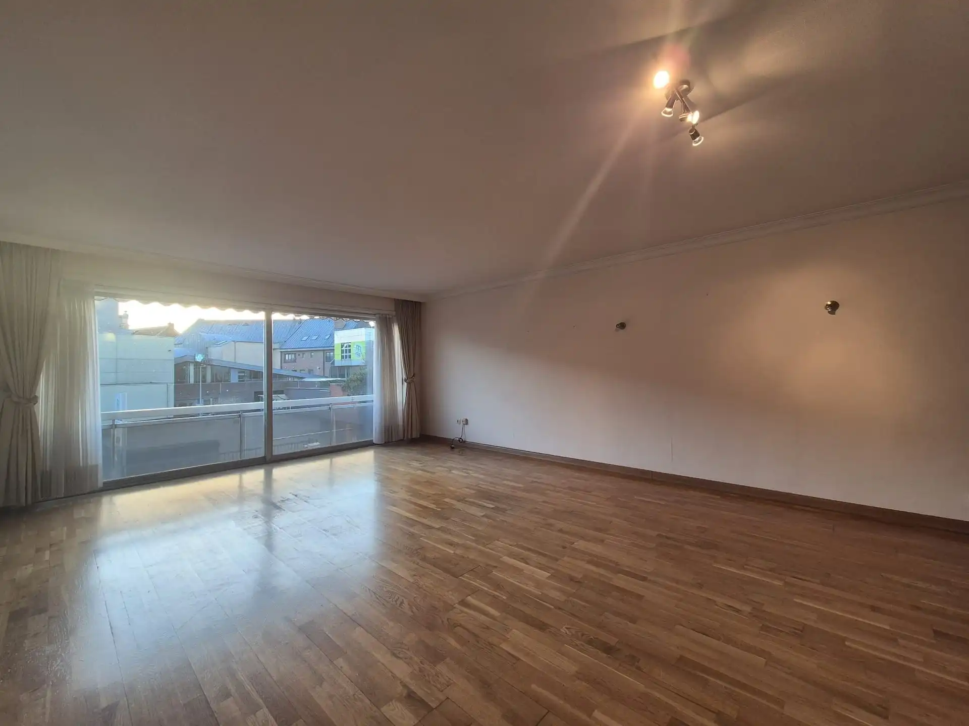 Instapklaar en knus appartement te huur in het centrum van Wetteren. foto 4