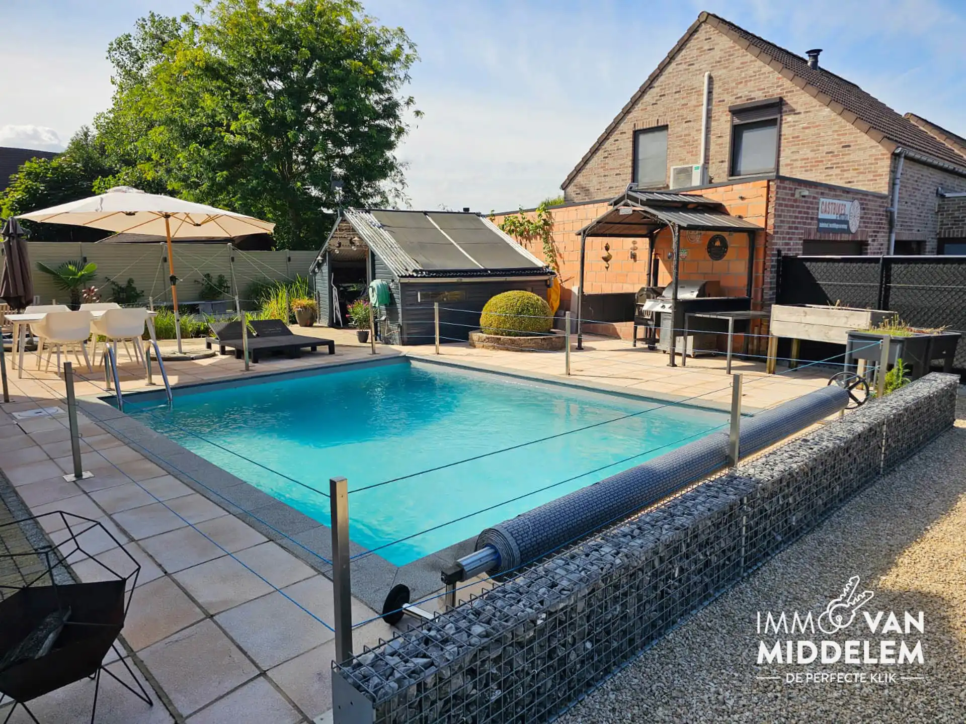 INSTAPKLARE WONING MET 3 KAMERS, ZWEMBAD, GARAGE EN TUIN foto 22