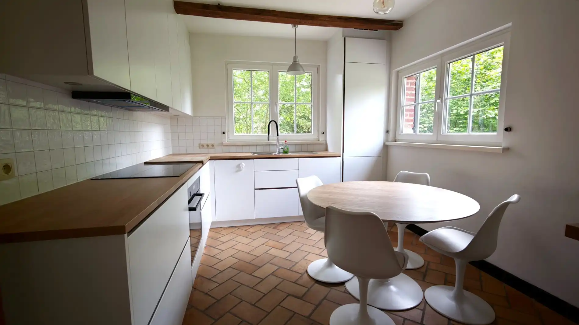 Sprookjesachtig wonen in een groene oase foto 9