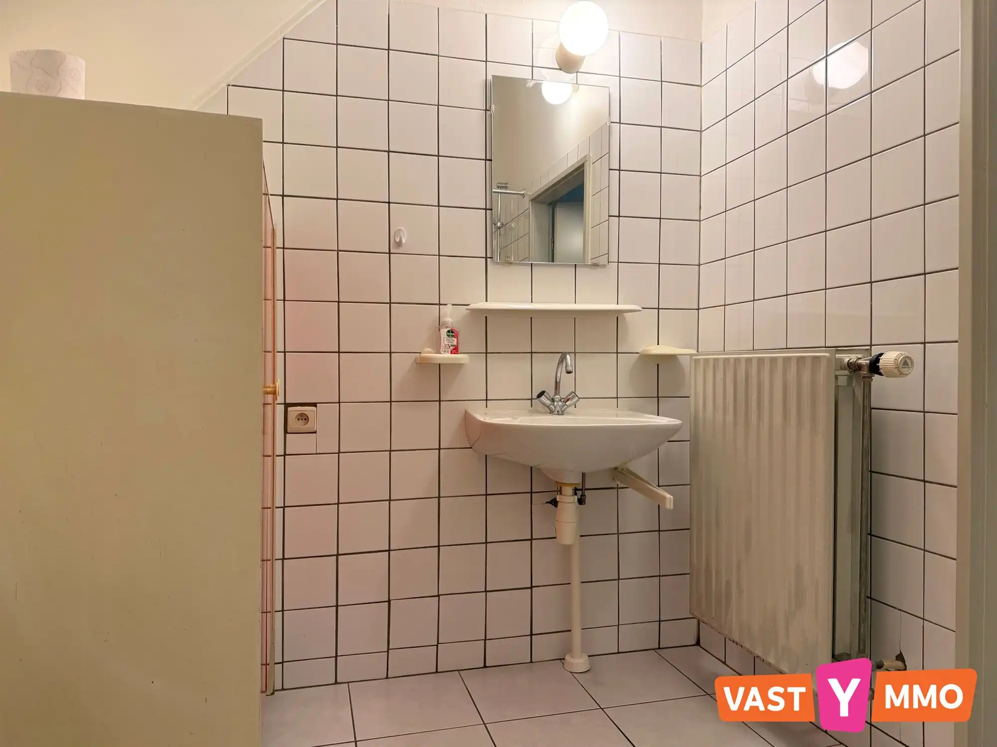 Gemeubeld dakappartement foto 8