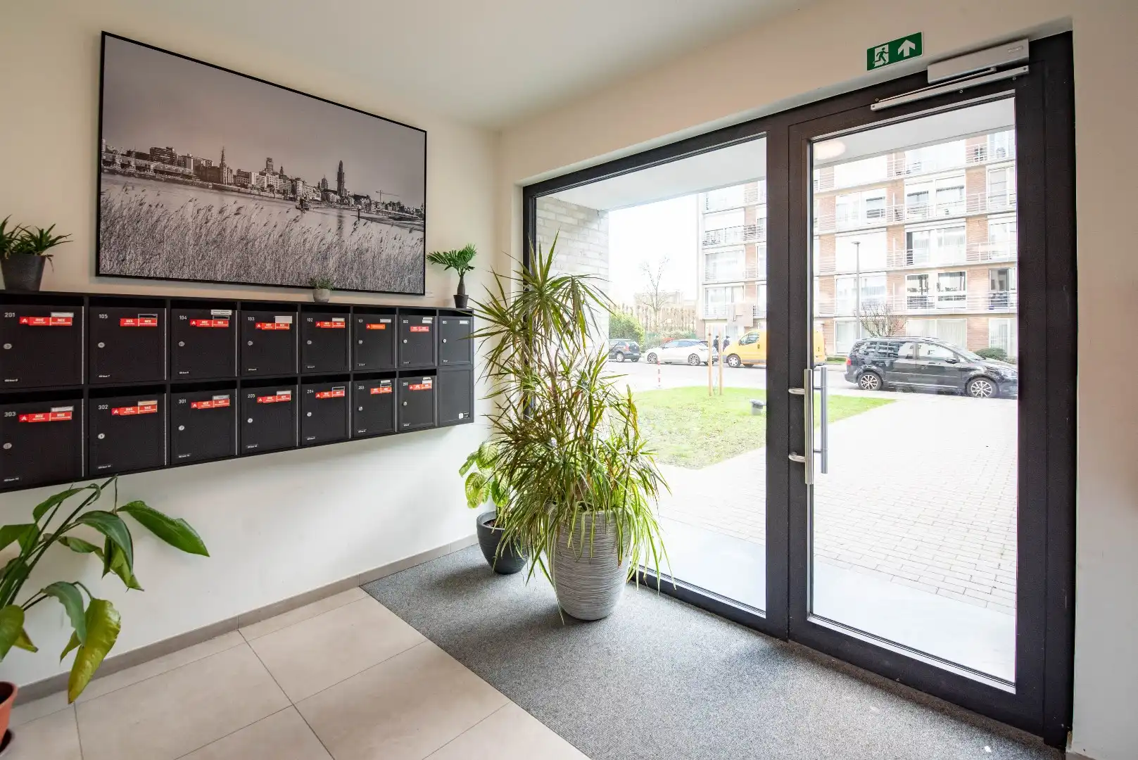 Twee slaapkamer appartement met terras foto 13