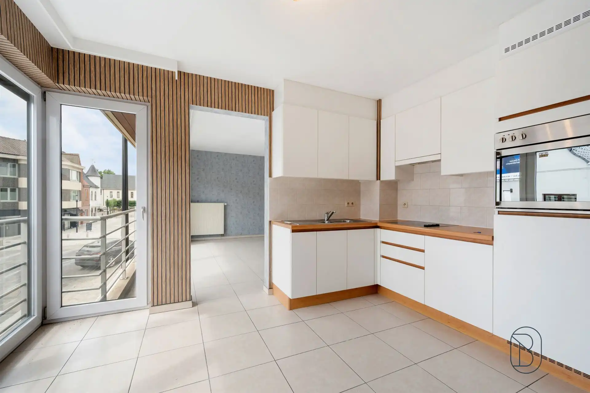 Ruim appartement met 2 slpk op topligging in Oostrozebeke foto 5