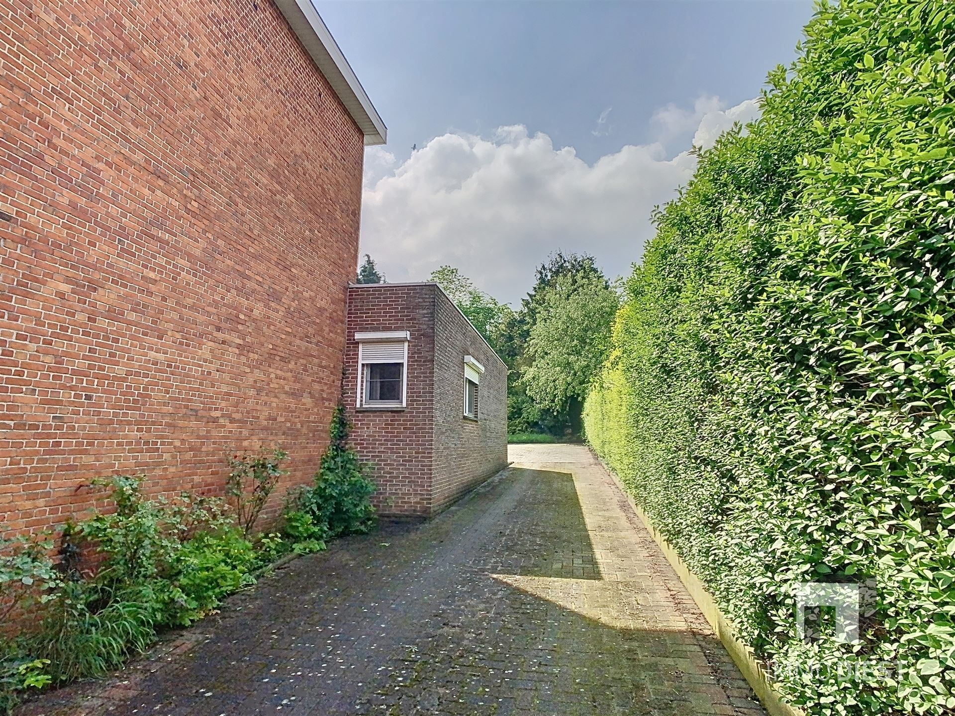 Herenwoning met naastliggend werkhuis/aterlier/kantoor/... foto 10