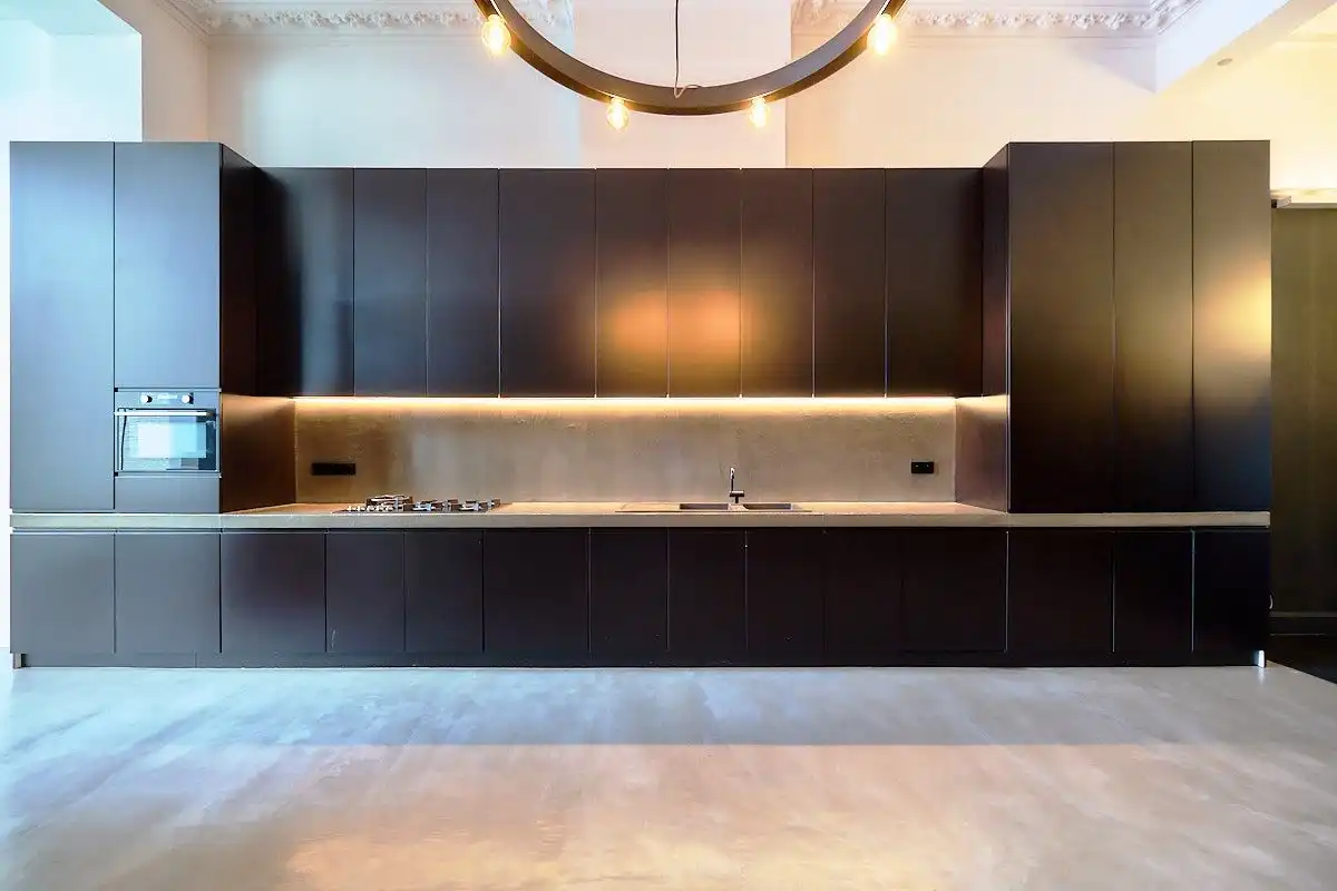 Exceptioneel en luxueus gerenoveerd 19e eeuws appartement midden in de binnenstad. foto 4