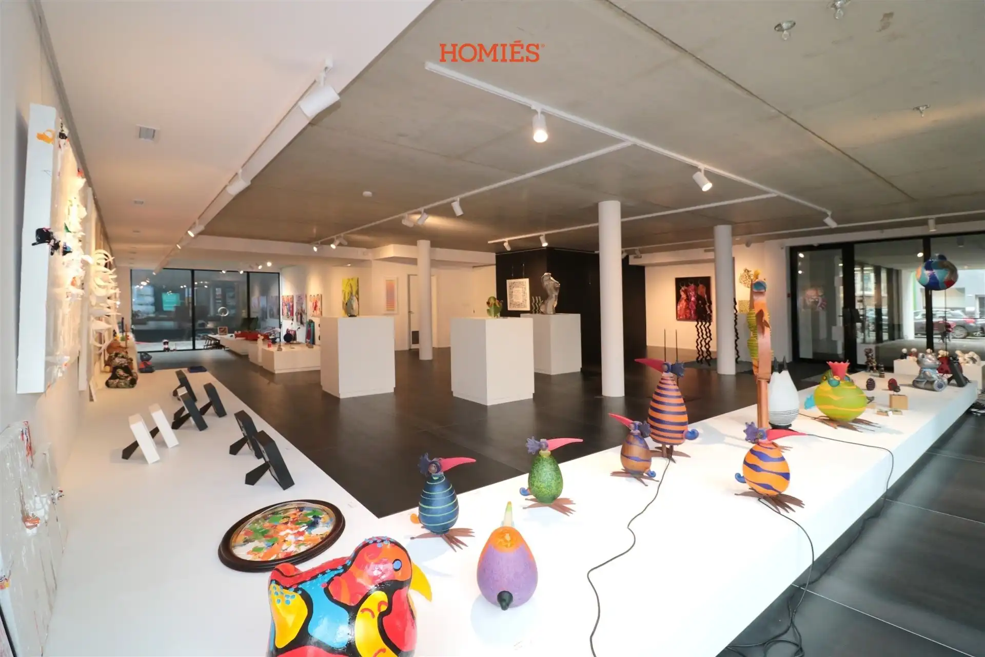 Optimaal gelegen winkel-of kantoorruimte te Scherpenheuvel foto 2