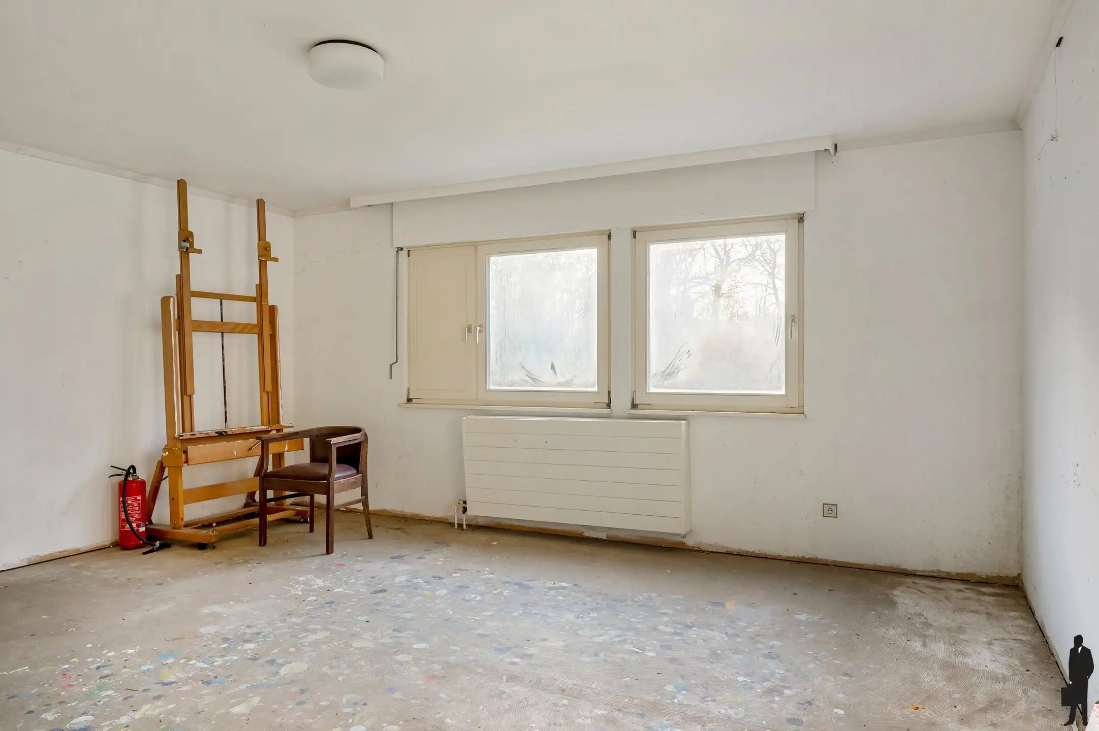 Een volledig te renoveren gelijkvloerse villa (heden kantoor) op ca. 2.438 m² foto 13