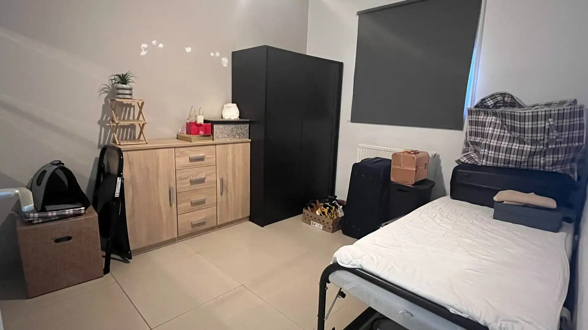 Gelijkvloers appartement met terras en private garage foto 17