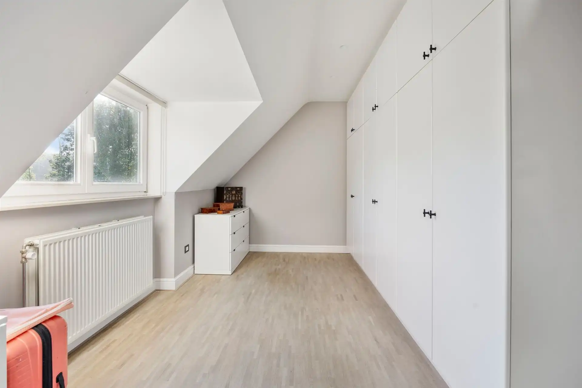 Prachtig gerenoveerde villa met 4 à 5 slpks en zwembad te Schilde foto 26
