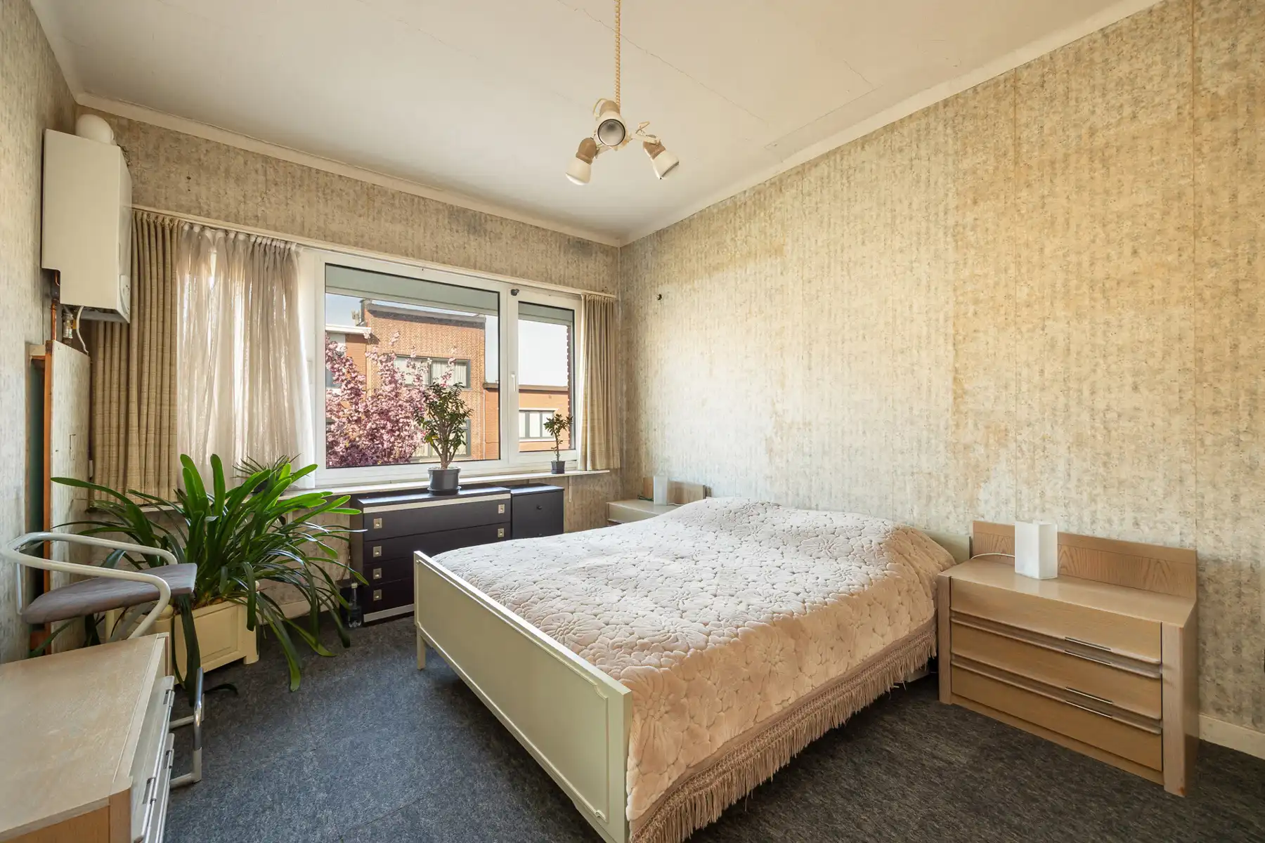 Charmante woning met naastgelegen bouwgrond foto 6
