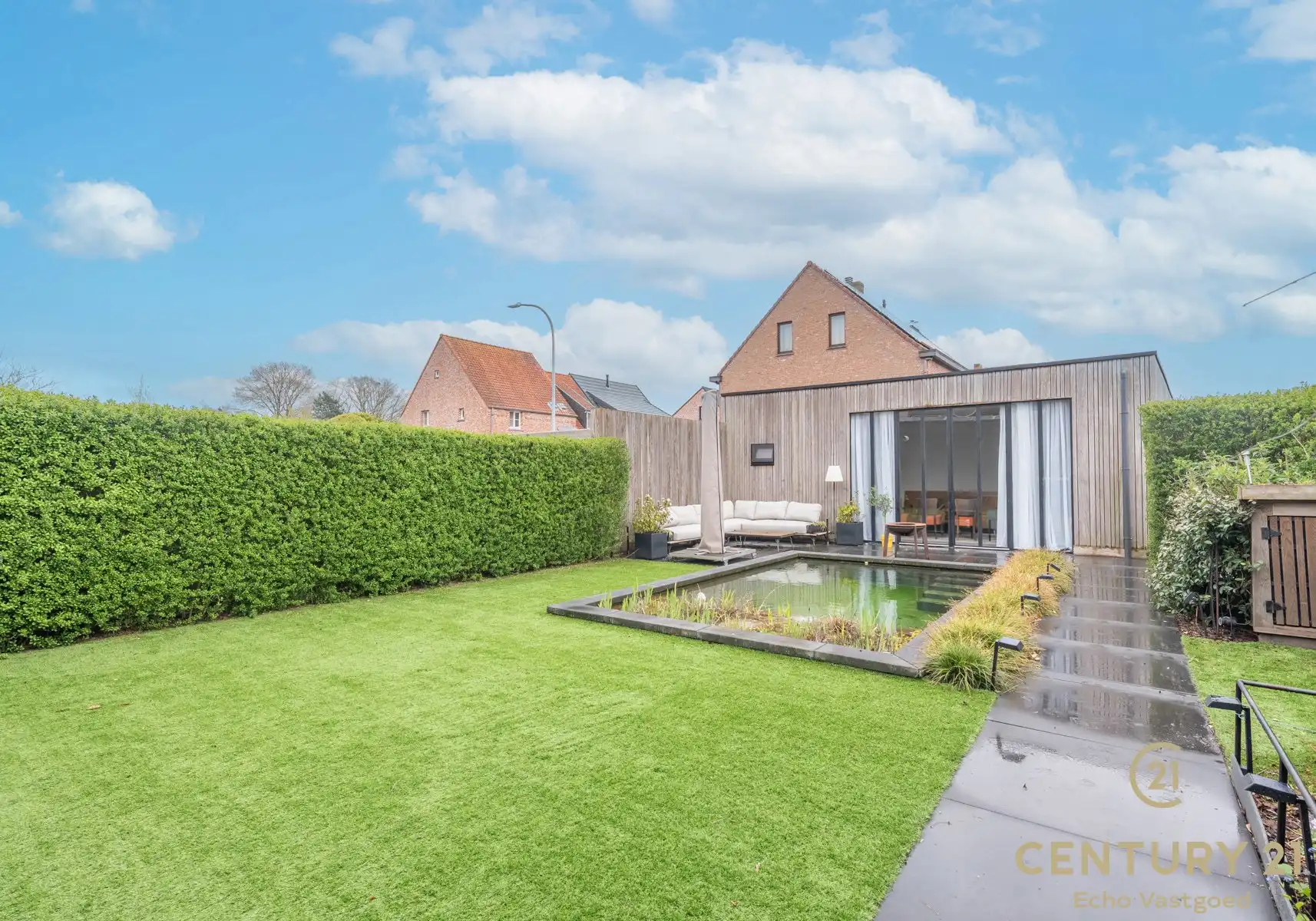 Charmante woonst met 5 slpk, tuintje, bijhuis en zwemvijver  foto 14