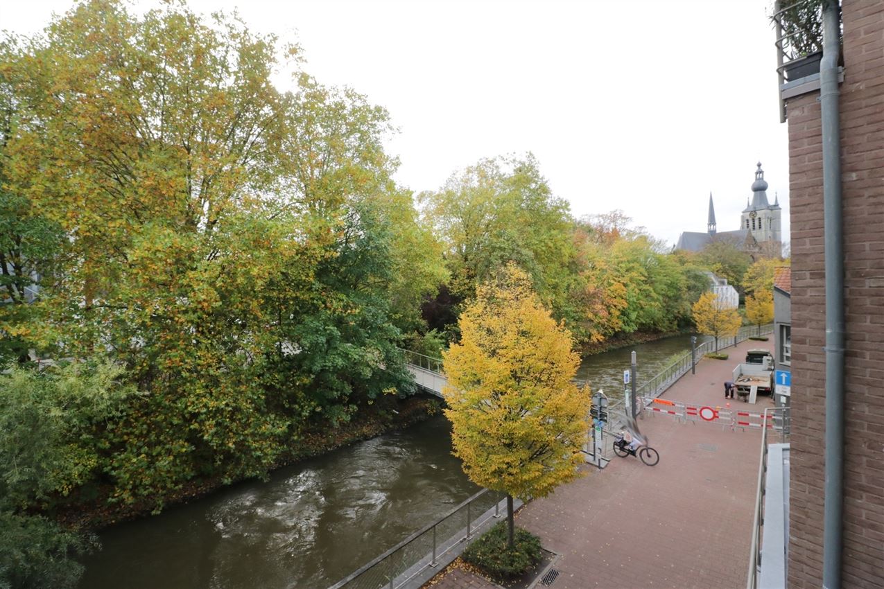 Appartement met 2 slpk., autostaanplaats en terras in centrum Aarschot foto 49