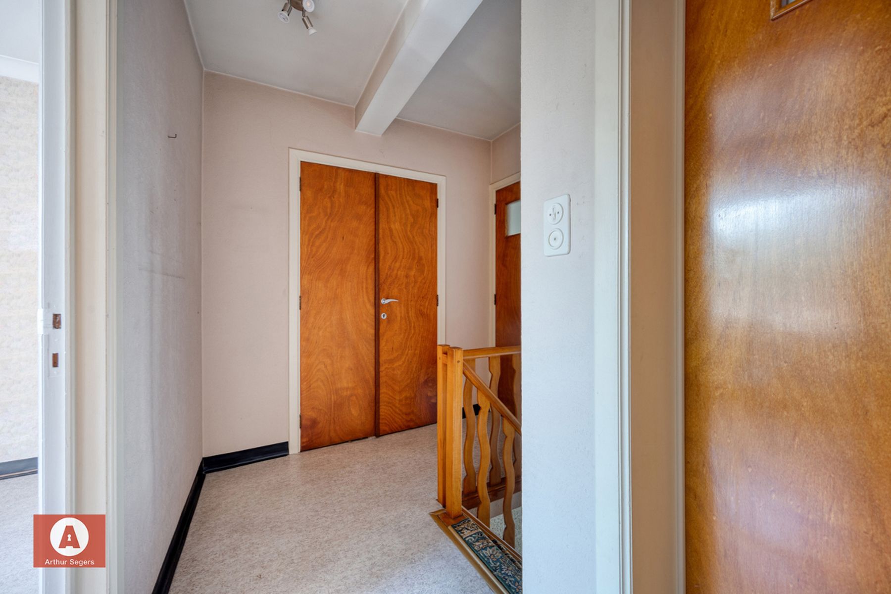 IN OPTIE - Te renoveren gezinswoning op een perceel van 3a 37ca. foto 17