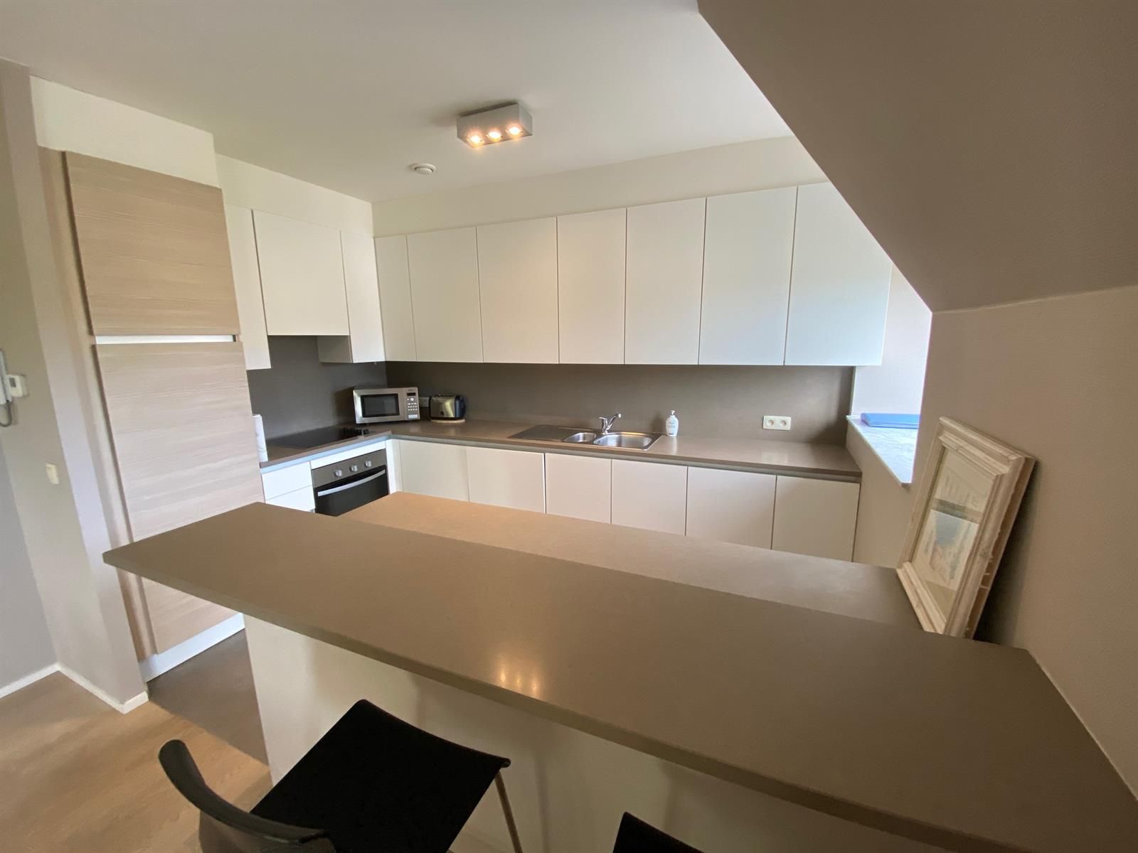 Penthoude gemeubeld 2 slaapkamer (Val Duchesse) foto 4