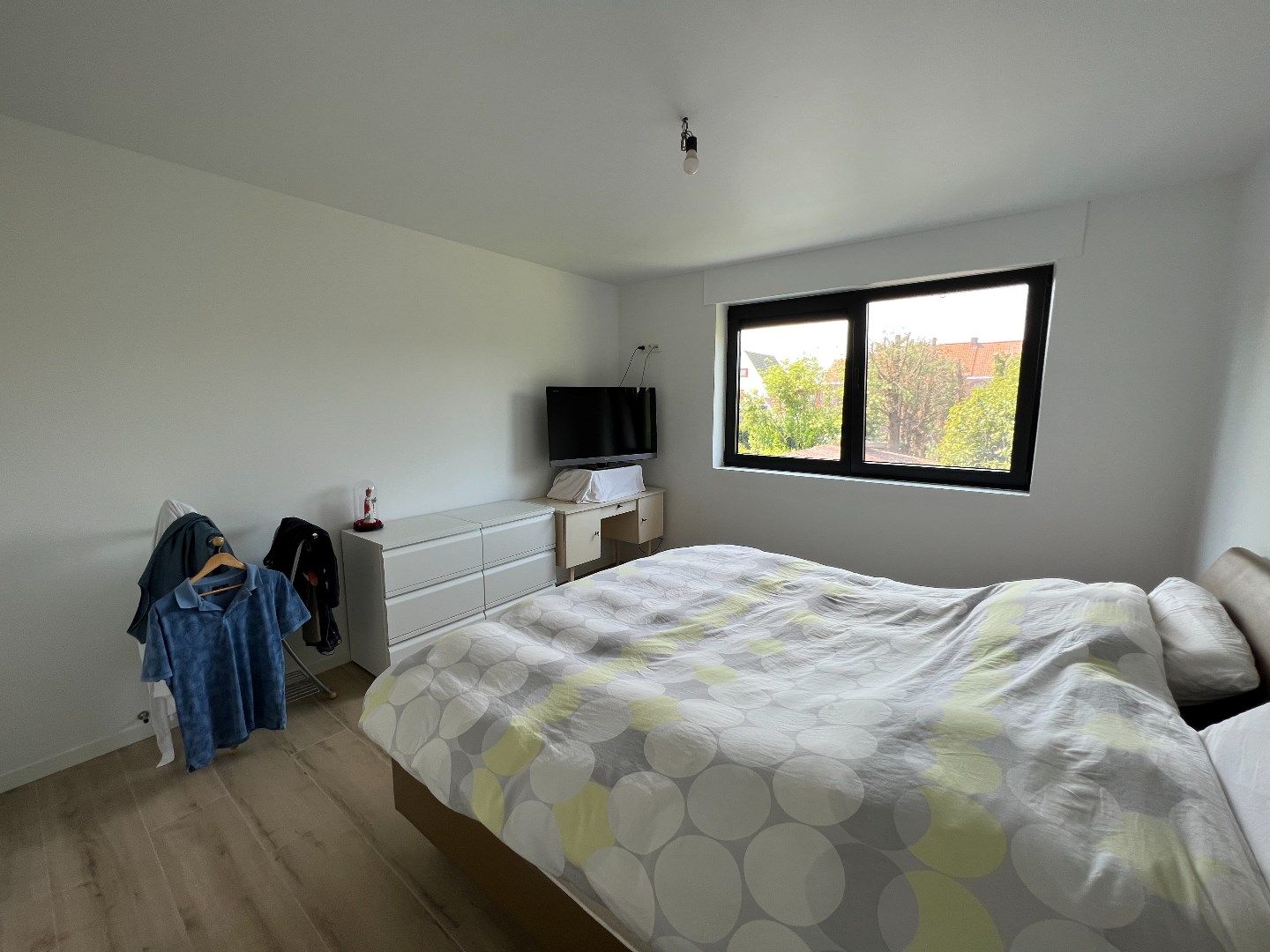 NIEUWBOUWWONING MET 3 SLAAPKAMERS EN TUIN IN IEPER foto 9