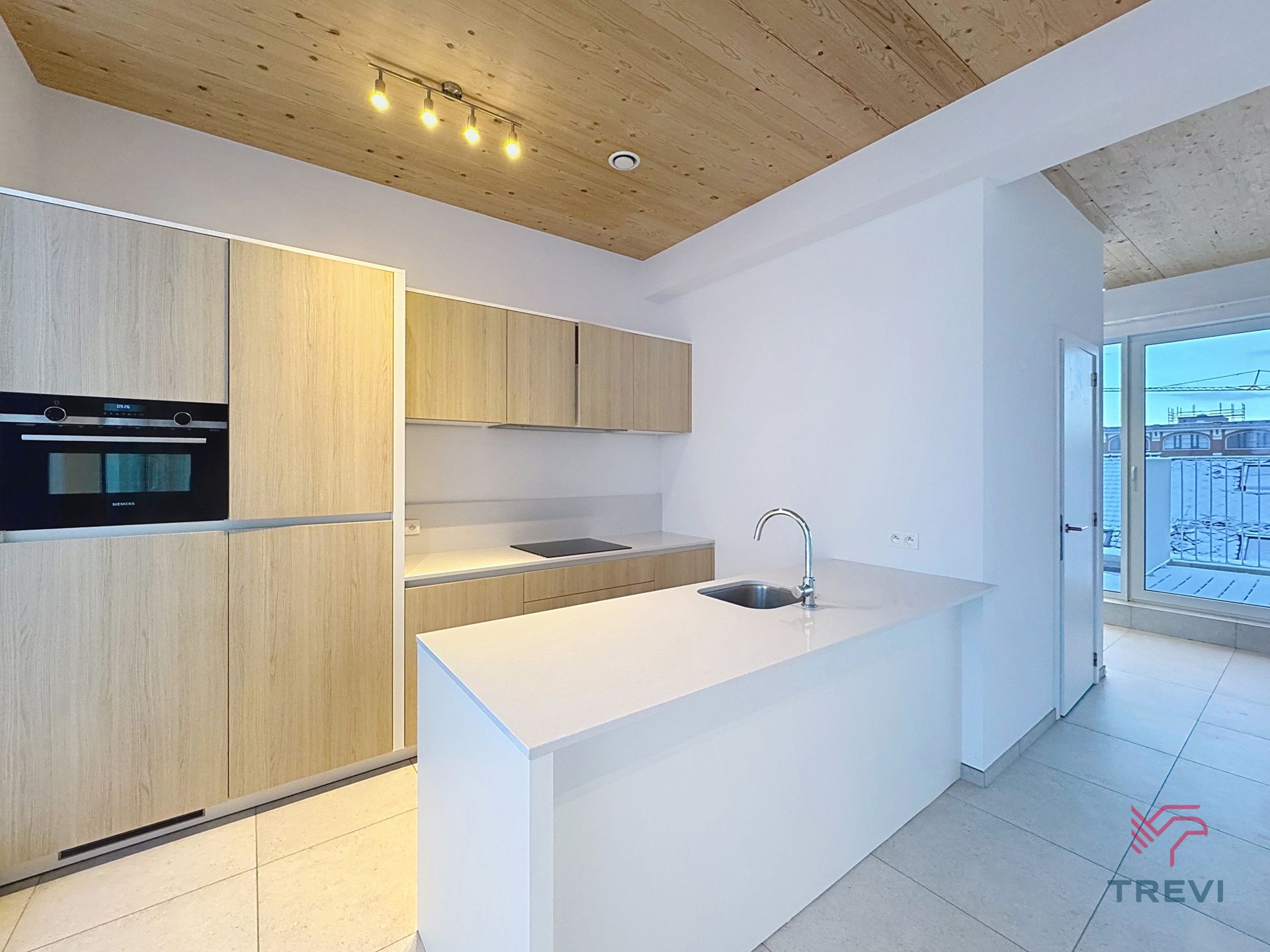 Penthouse met 3 slaapkamers vlak bij Tour & Taxis foto 5