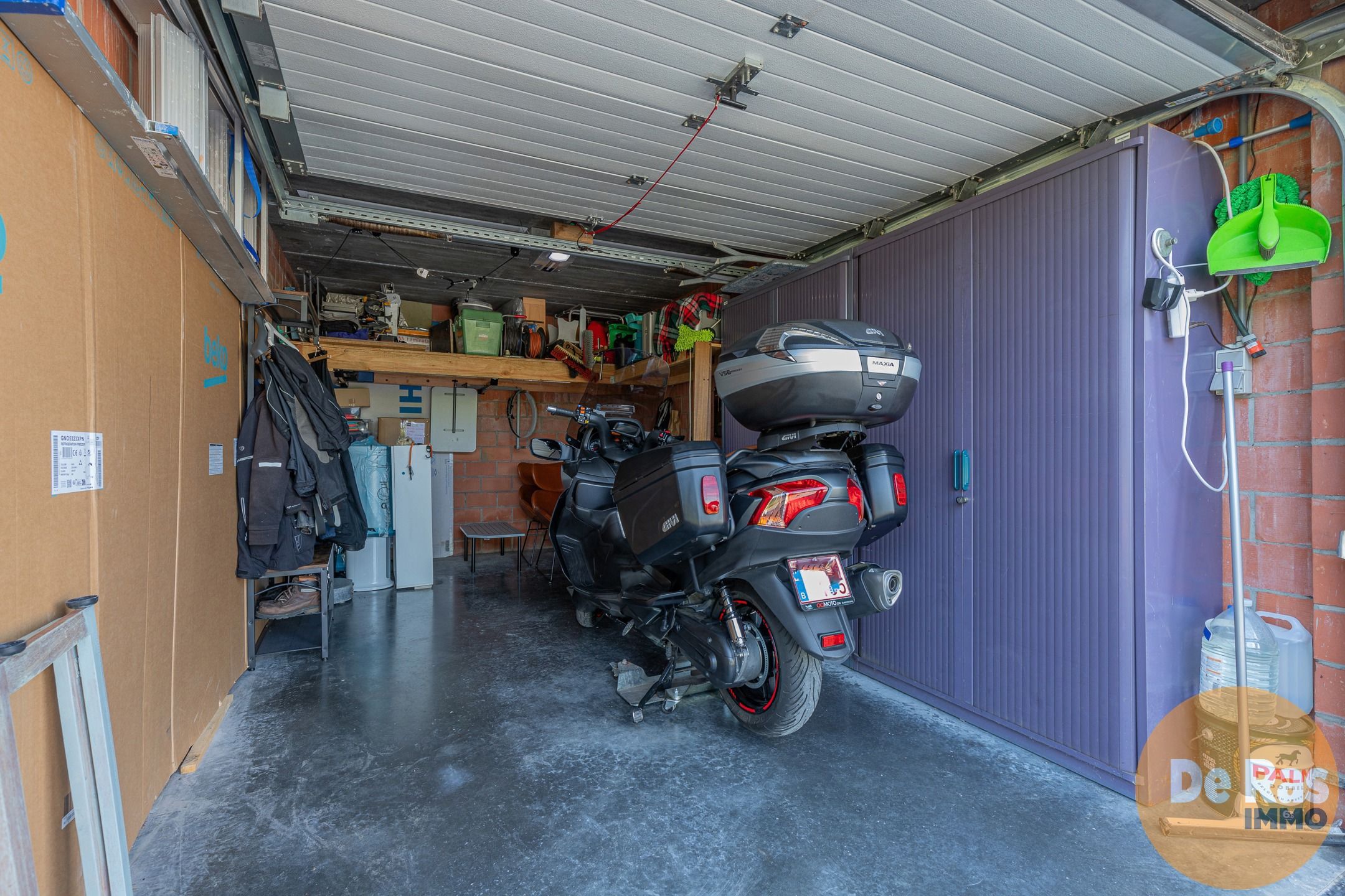 LOKEREN - Instapklaar appartement met terras en garage! foto 15