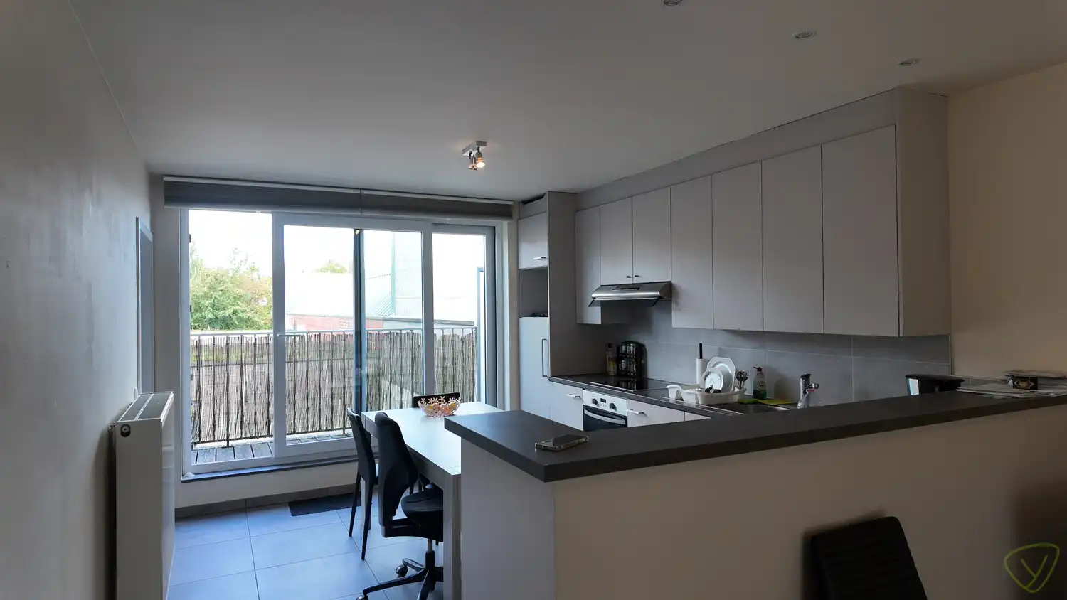 Modern appartement te huur aan de Gentsesteenweg in Eeklo - Perfect voor comfortabel leven in een stijlvolle omgeving! foto 6