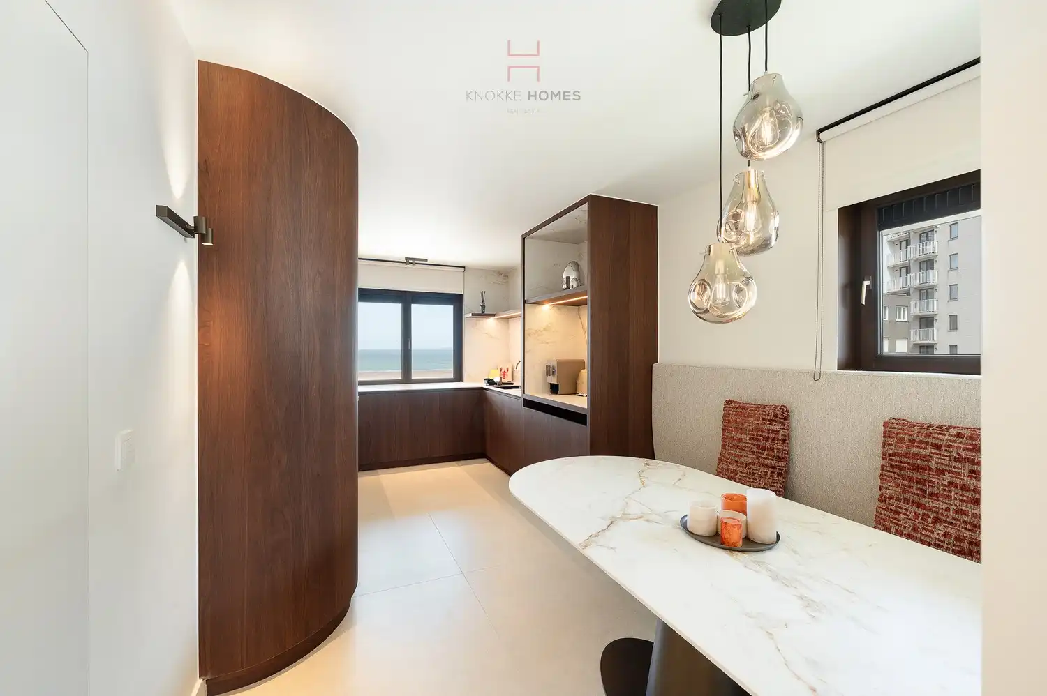 Prachtig gerenoveerd duplexappartement, gelegen op de hoek van een stijlvolle villaresidentie in de Jozef Nellenslaan. foto 17