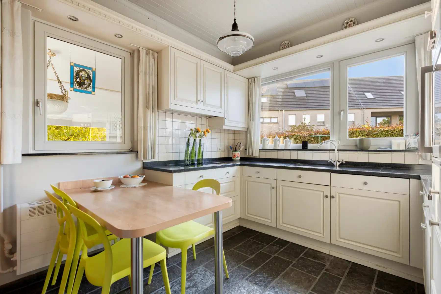 Open bebouwing met 4 slaapkamers in Sint-Amands. foto 9