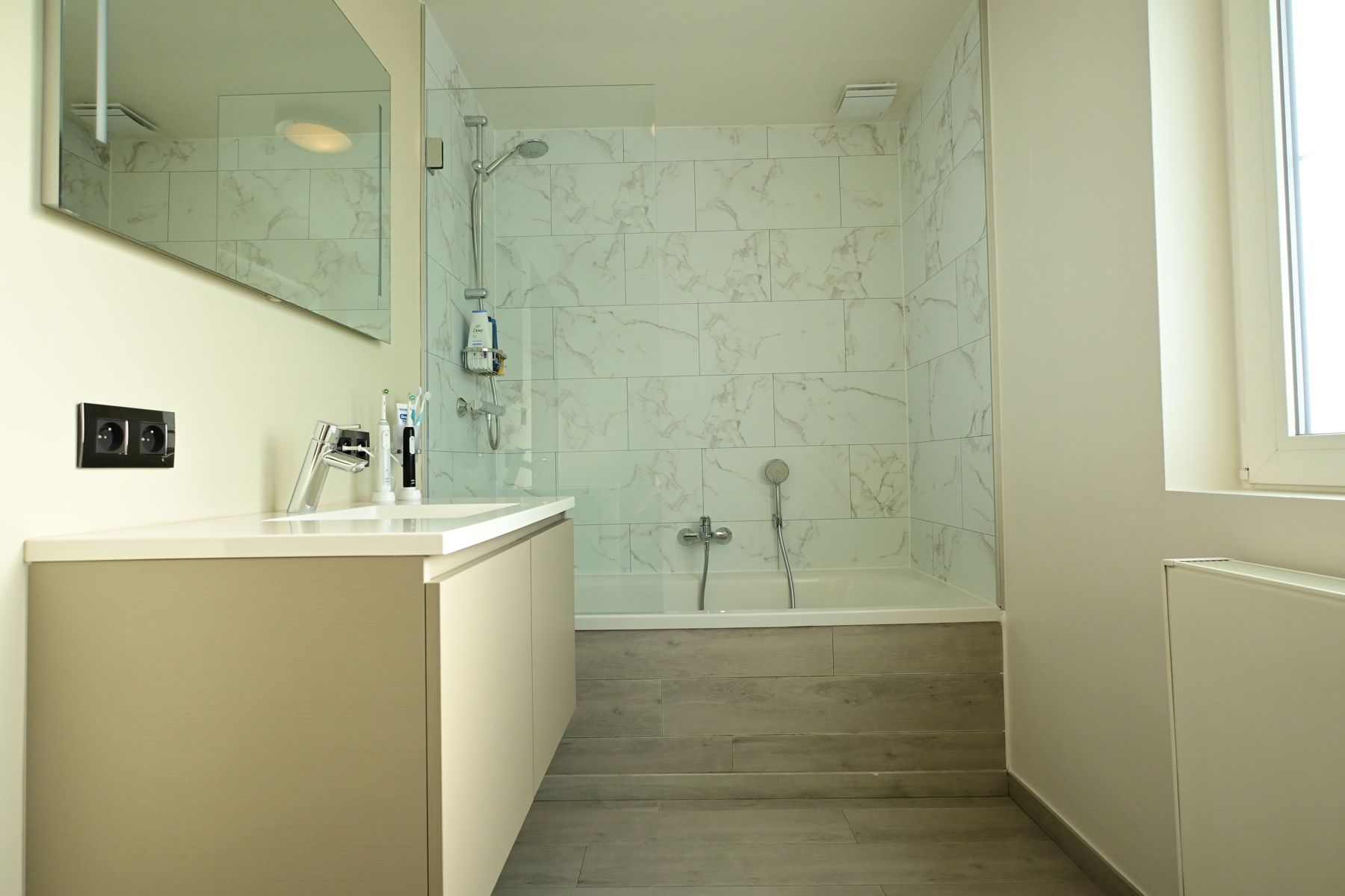 Leuke open bebouwing met bijhuis in Leffinge. foto 4