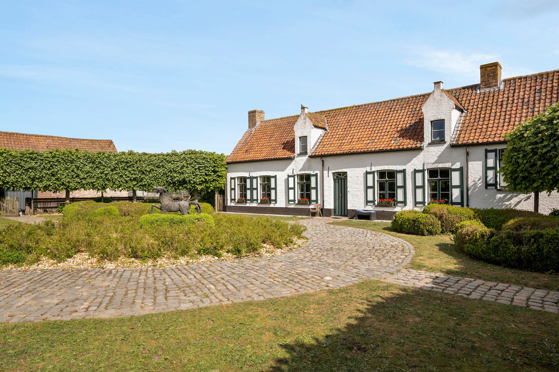 Exclusief landgoed met topligging in Brugge (Assebroek)  foto {{pictureIndex}}