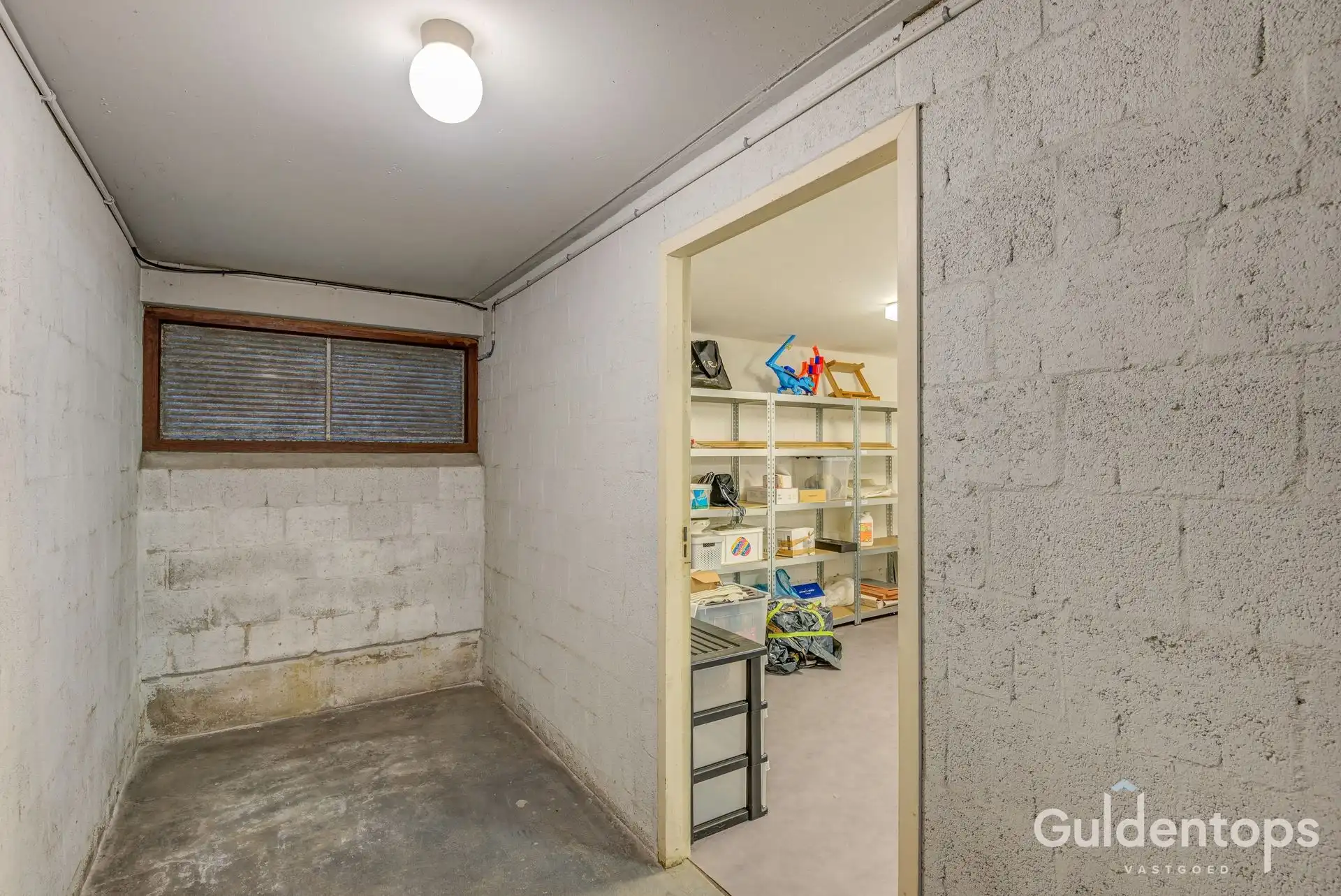 Modern ruim gelijkvloers (2 slk) appartement met ruime tuin foto 9