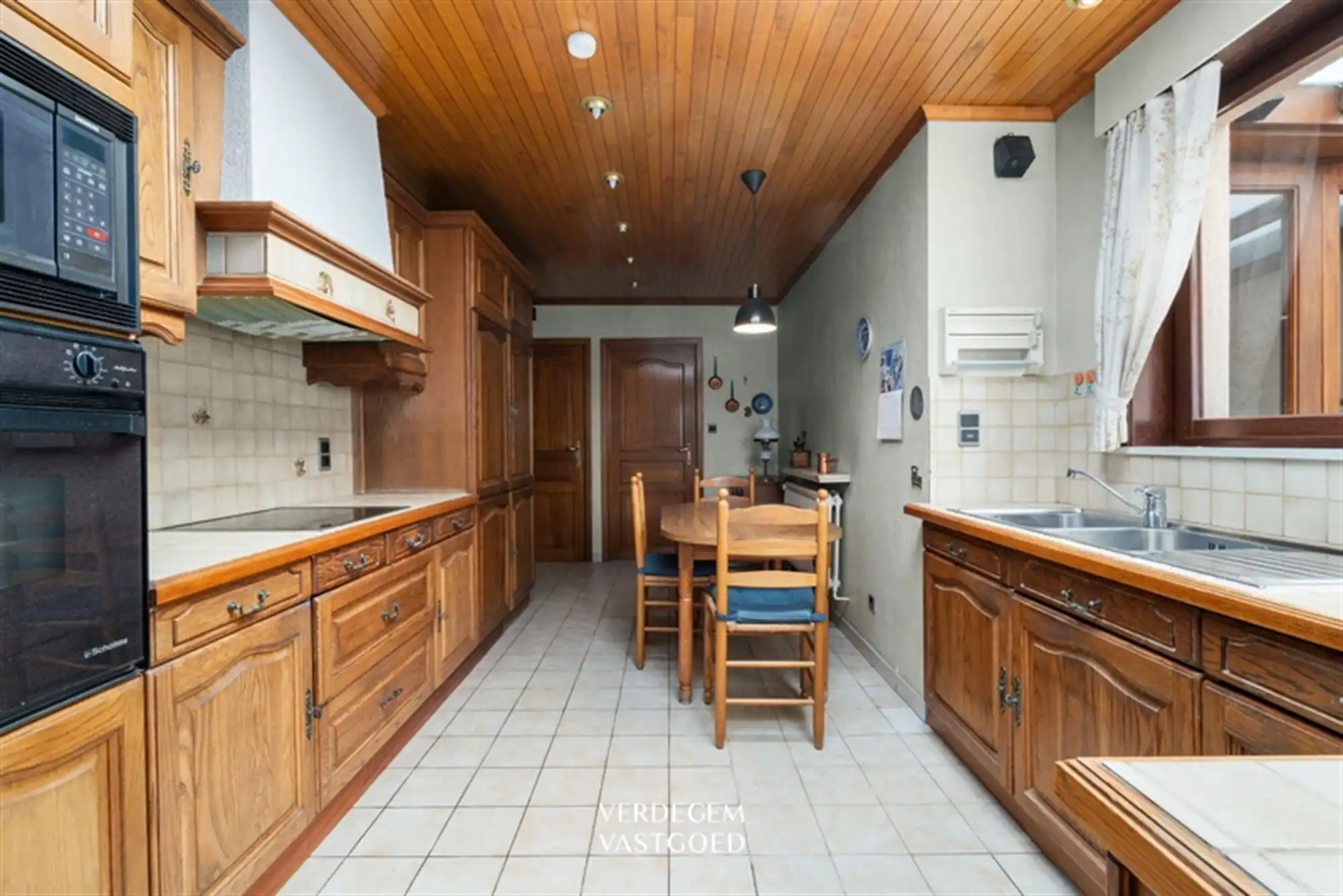 Centraal gelegen woning met 3 slaapkamers en tuin foto 7