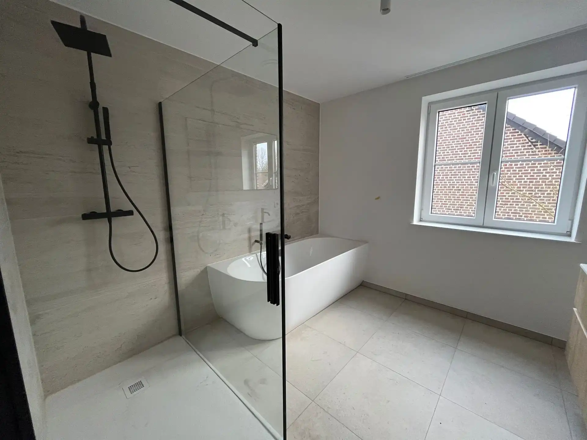 Prachtige nieuwbouw op rustige locatie foto 12