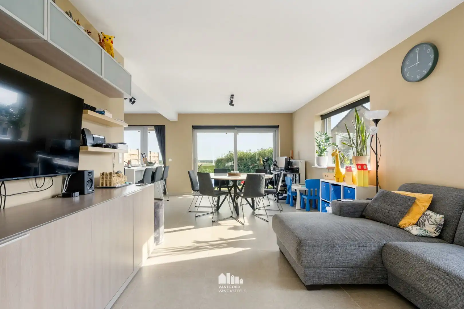 Recente halfopen woning (bj:2023) met landelijk uitzicht in Wijtschate foto 5
