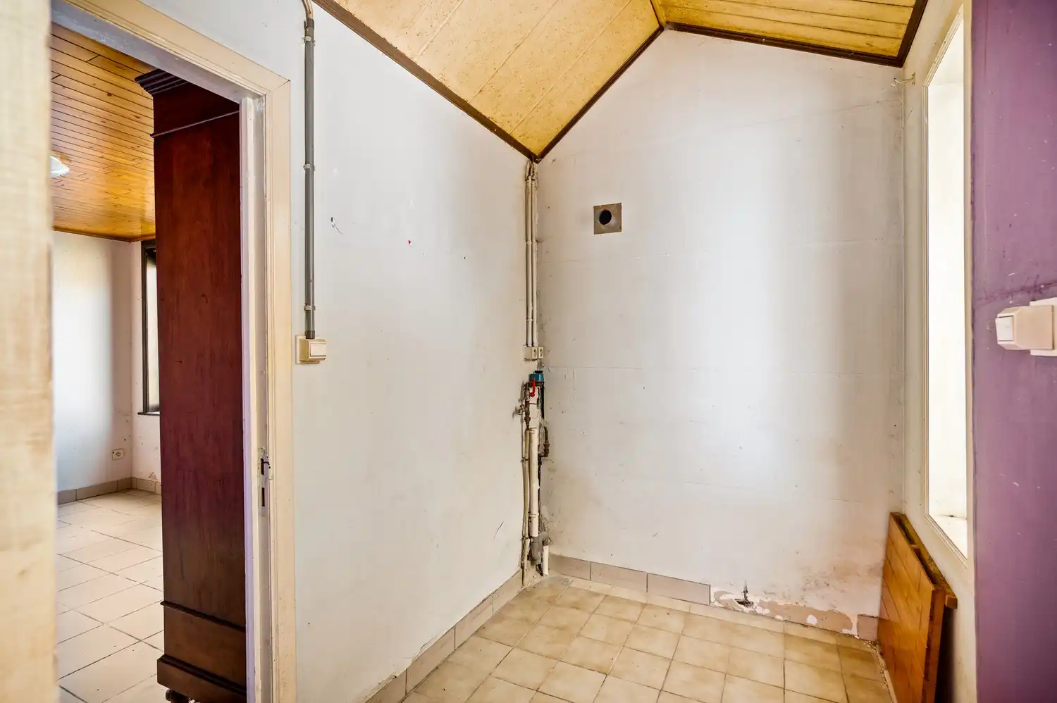 Te renoveren woning te Beerzel foto 14