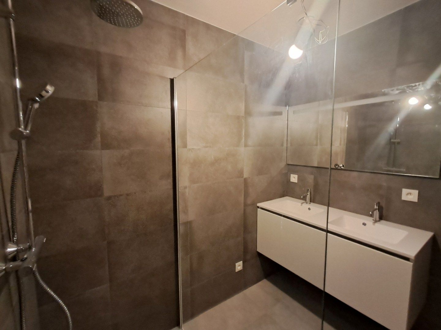 Nieuwbouw appartement te  Sijsele. foto 9