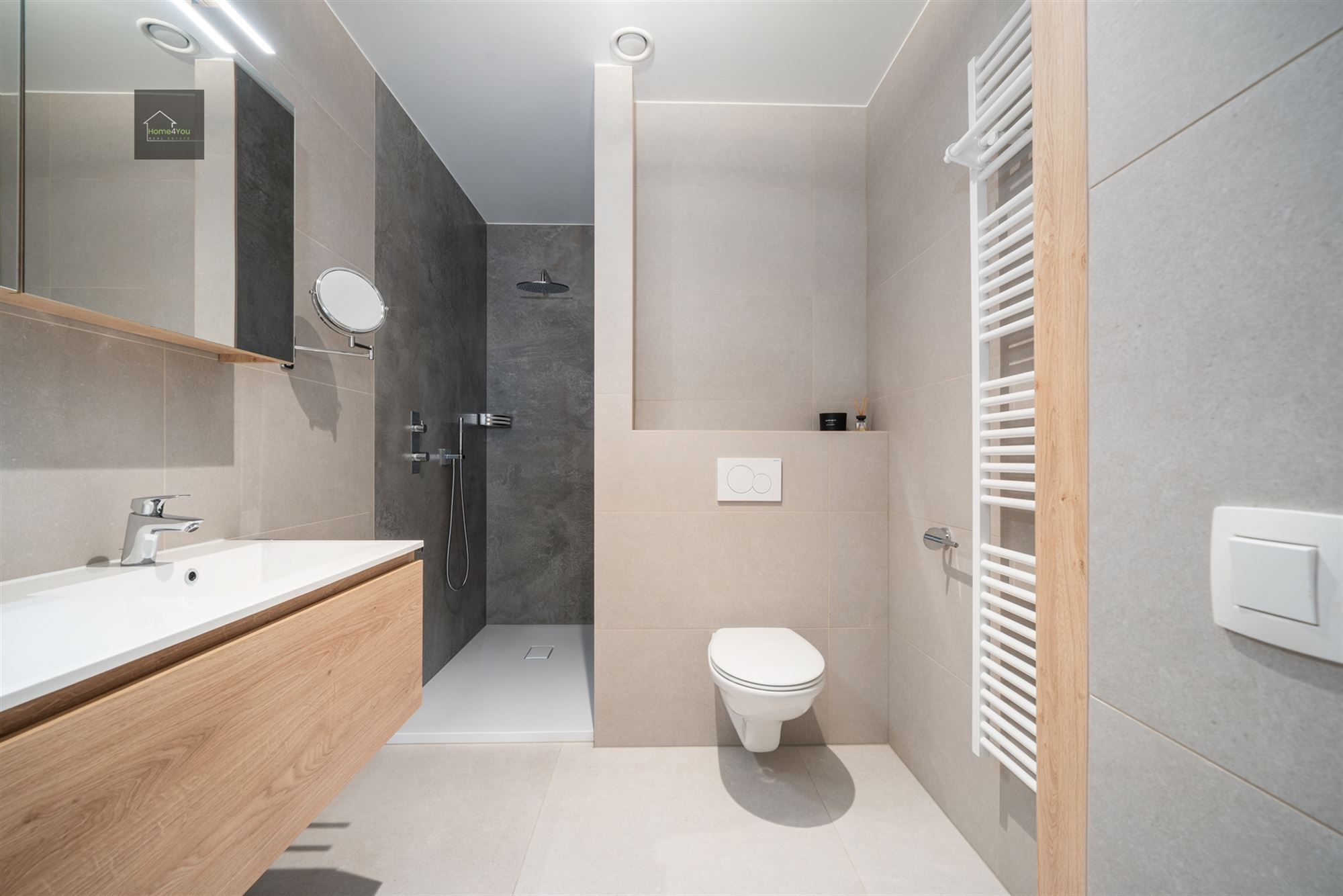 Exclusief nieuwbouwappartement met panoramisch uitzicht! foto 4