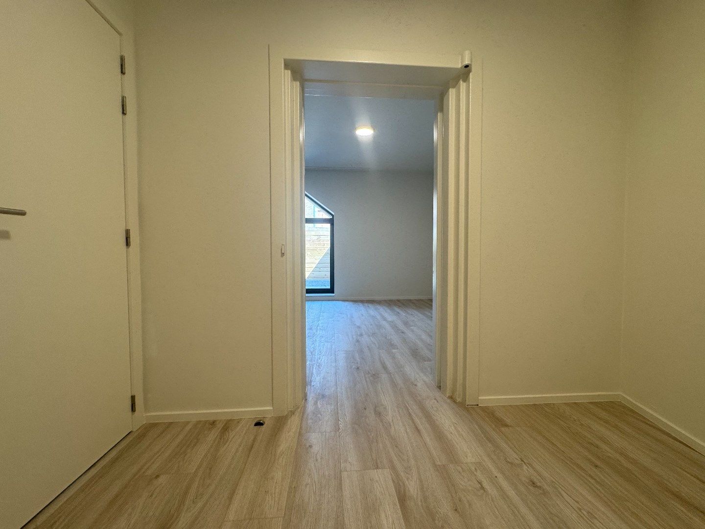 Volledig vernieuwd gelijkvloers-appartement in hartje Opwijk - 2 slpk foto 21