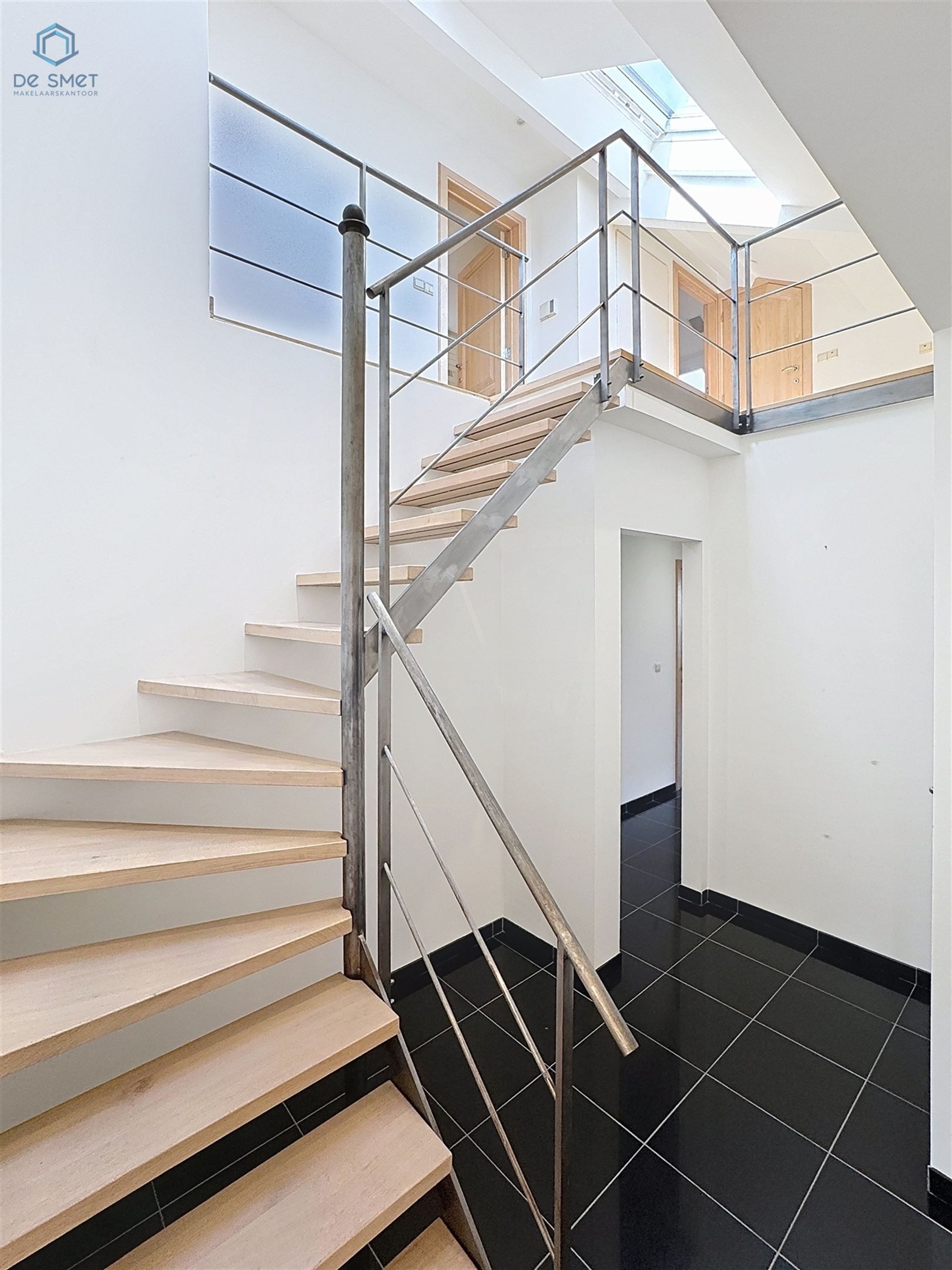 Luxueus afgewerkte halfopen woning met 4 slaapkamers, 2 badkamers en stadstuin Geraardsbergen (Overboelare) foto 3