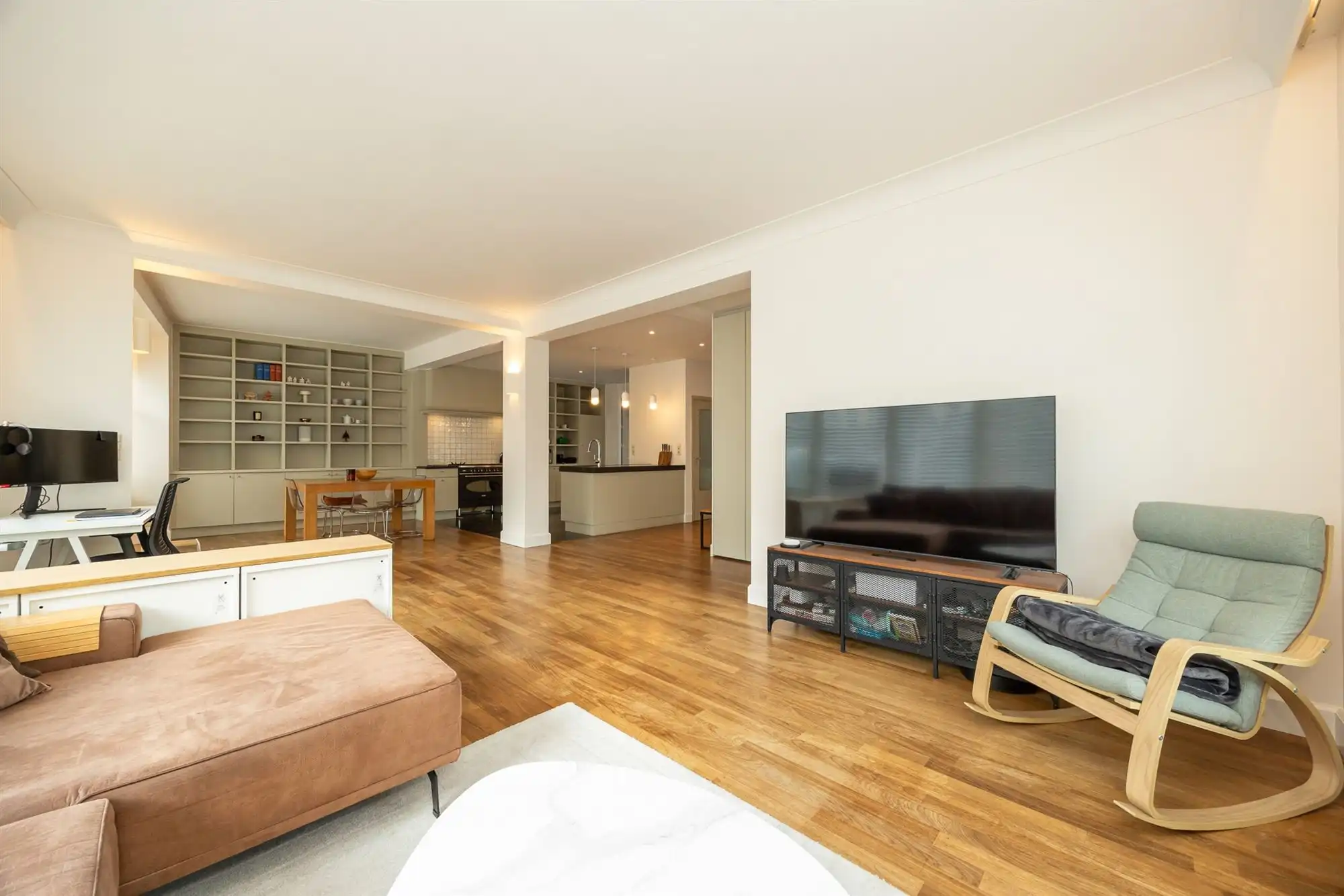 Instapklaar hoekappartement met terras foto 17