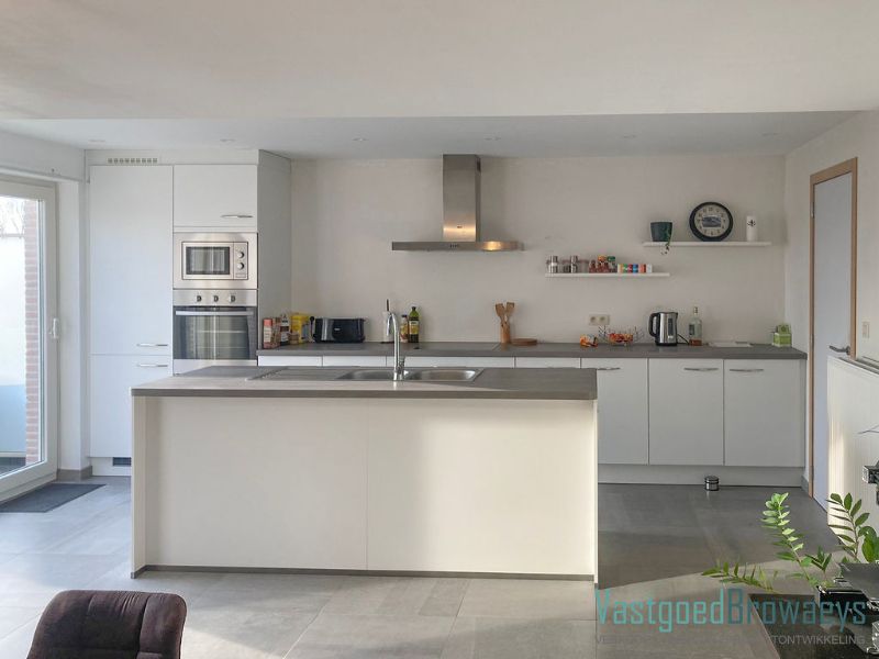 Ruim éénslaapkamerappartement met alle comfort foto 2