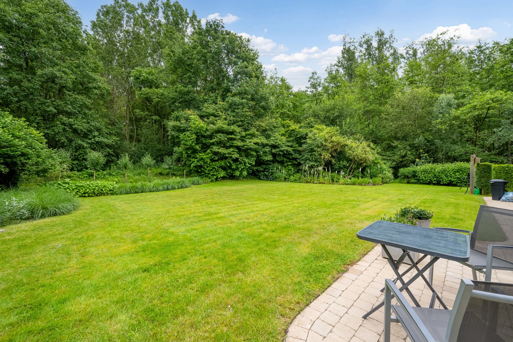 Energiezuinige villa met privé bos en prachtige tuin. foto 20