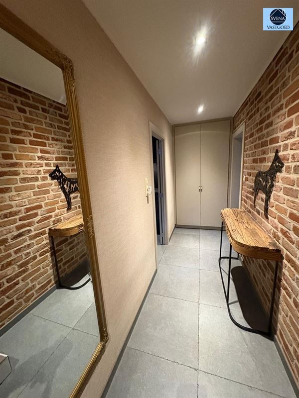 ZEER GEZELLIGE WONING MET GROTE TUIN TE LESSEN foto 2