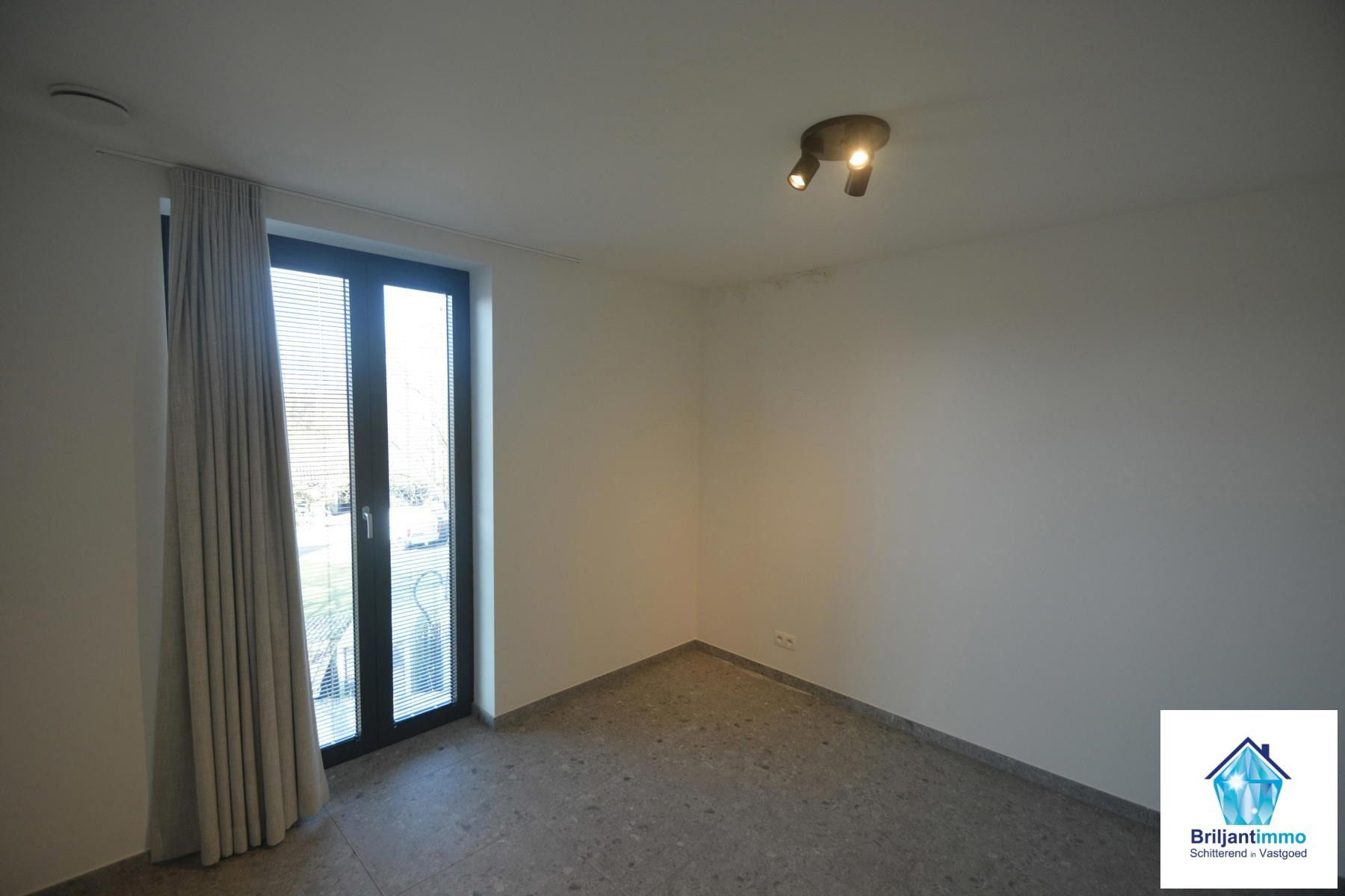 Doorloopappartement met 2 slpkmrs & terras - 6% BTW mogelijk foto 6