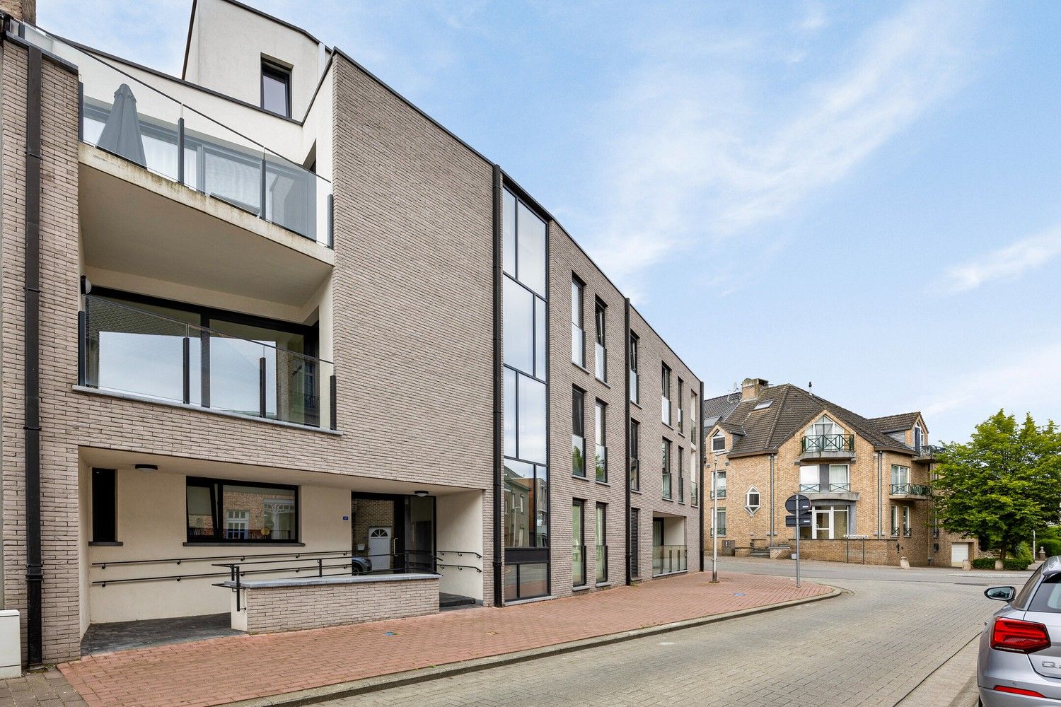 Gelijkvloers, energiezuinig 2-slaapkamer appartement in centrum Lanaken foto 3