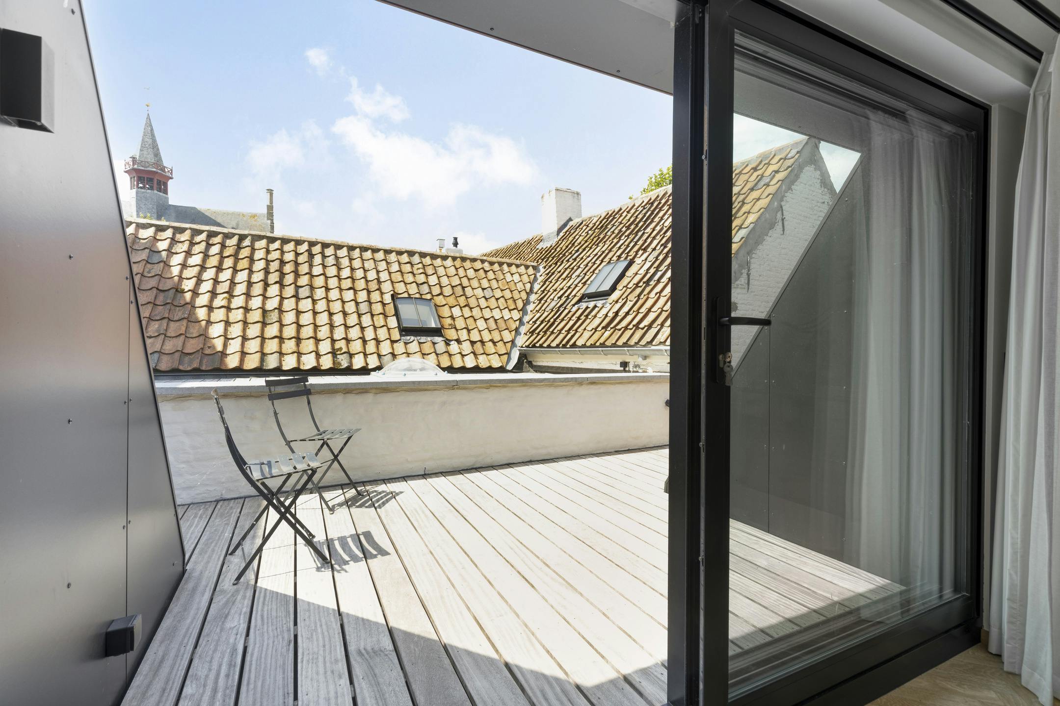 Uitzonderlijk huis in hartje Damme foto 17