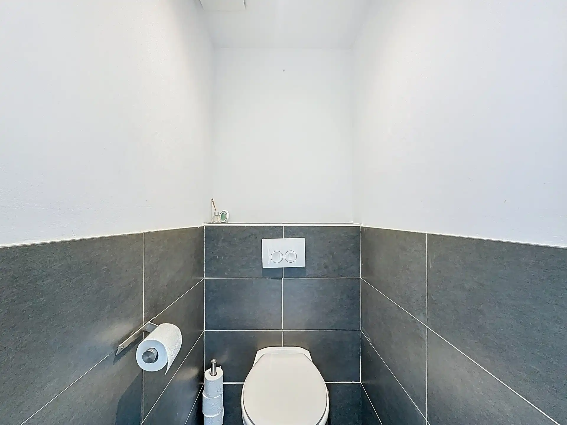 Gezinswoning met praktijk en 5 slaapkamers in Belsele foto 11