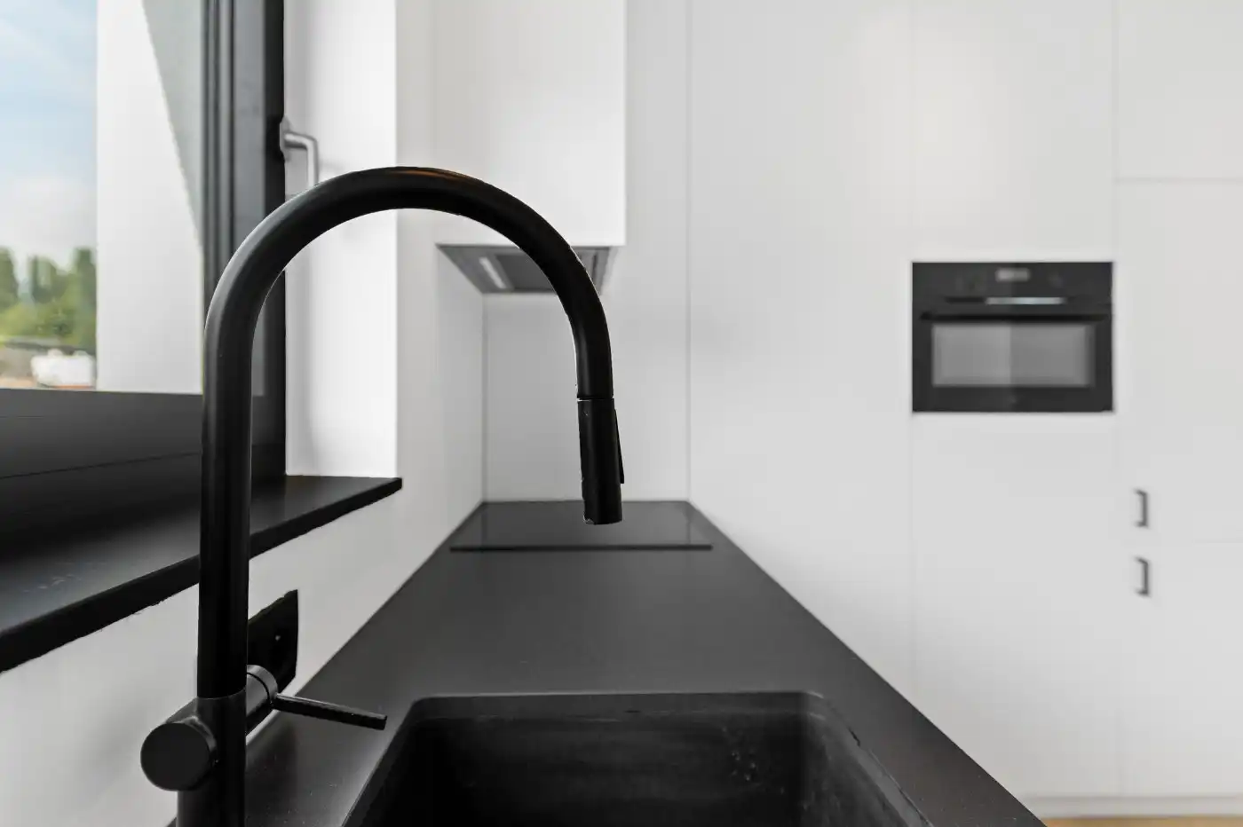 Instapklare, gerenoveerde laagbouwwoning met 2 slpk. en tuin foto 7