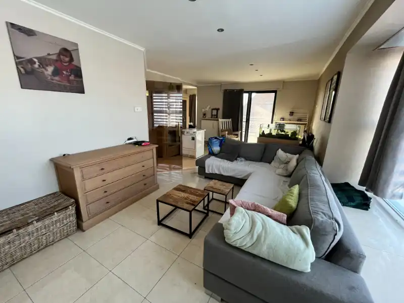 2 slaapkamer app met terras en garage foto 5