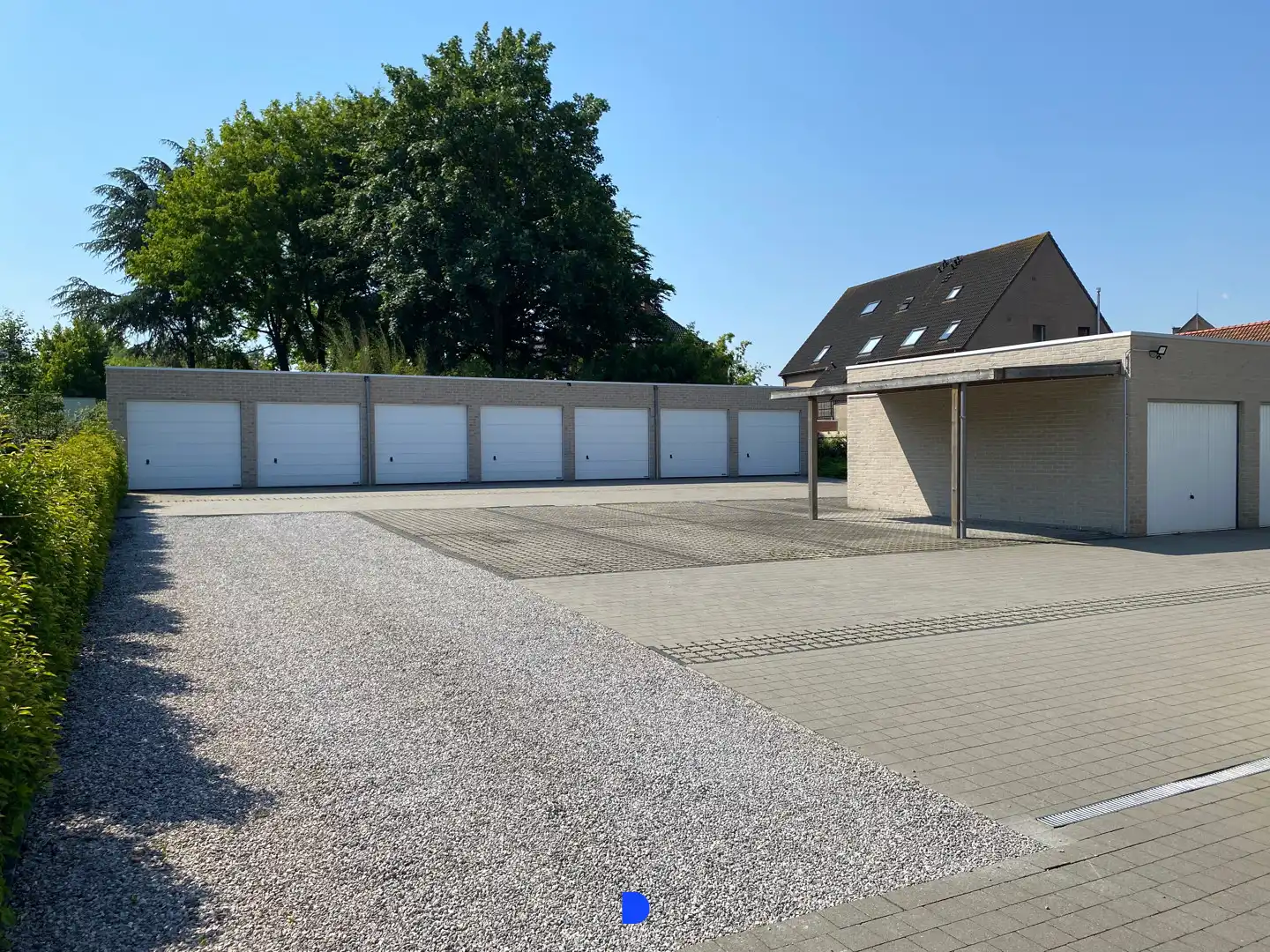 Mooi appartement met 2 terrassen in het centrum van Rumbeke. foto 6